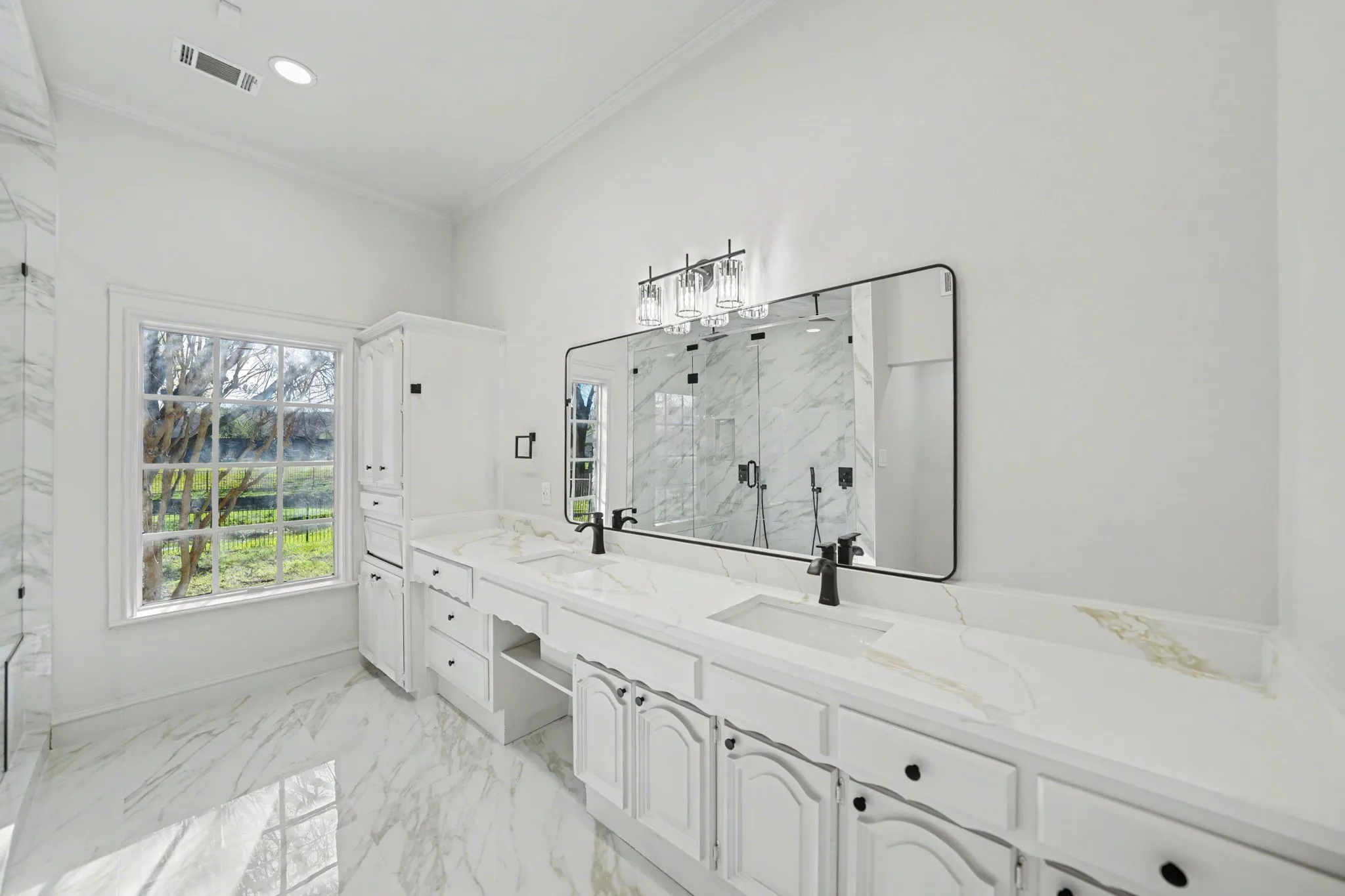 Single Family Residence For Rent in Dallas County , 7012 Duffield Drive, Dallas, Texas 75248, 4 Bedroom, 3 Bathroom, 2 Garage spaces, 3,485 Sqft, built in 1979, mls#21413046, Real Estate Agent in Dallas, Homes For Rent in Dallas county, Homes For Rent in Dallas, Realtor in Dallas Texas, Real Estate Brokerage Independent Realty Texas, Luminita Cordes Realtor