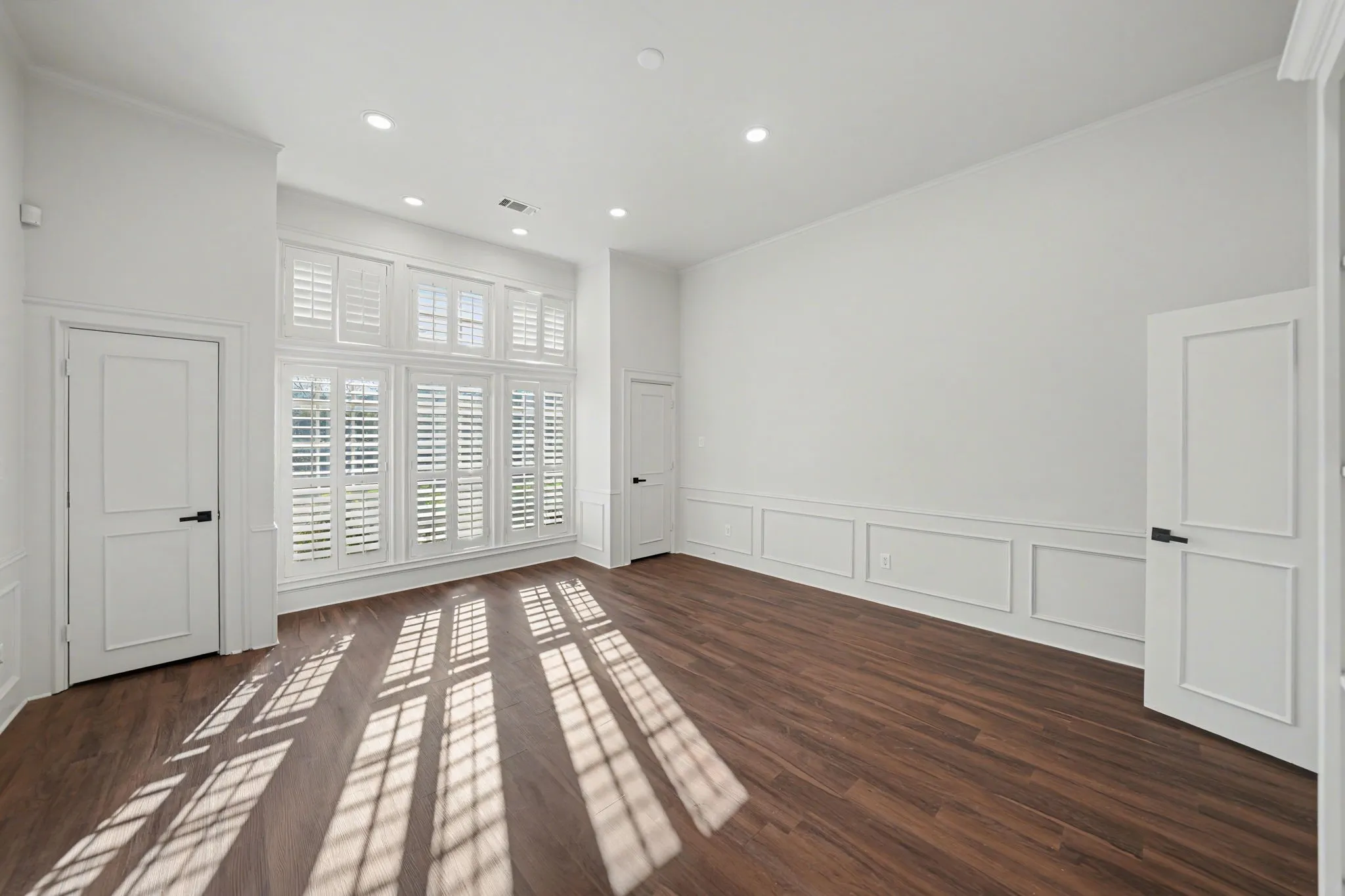 Single Family Residence For Rent in Dallas County , 7012 Duffield Drive, Dallas, Texas 75248, 4 Bedroom, 3 Bathroom, 2 Garage spaces, 3,485 Sqft, built in 1979, mls#21413046, Real Estate Agent in Dallas, Homes For Rent in Dallas county, Homes For Rent in Dallas, Realtor in Dallas Texas, Real Estate Brokerage Independent Realty Texas, Luminita Cordes Realtor