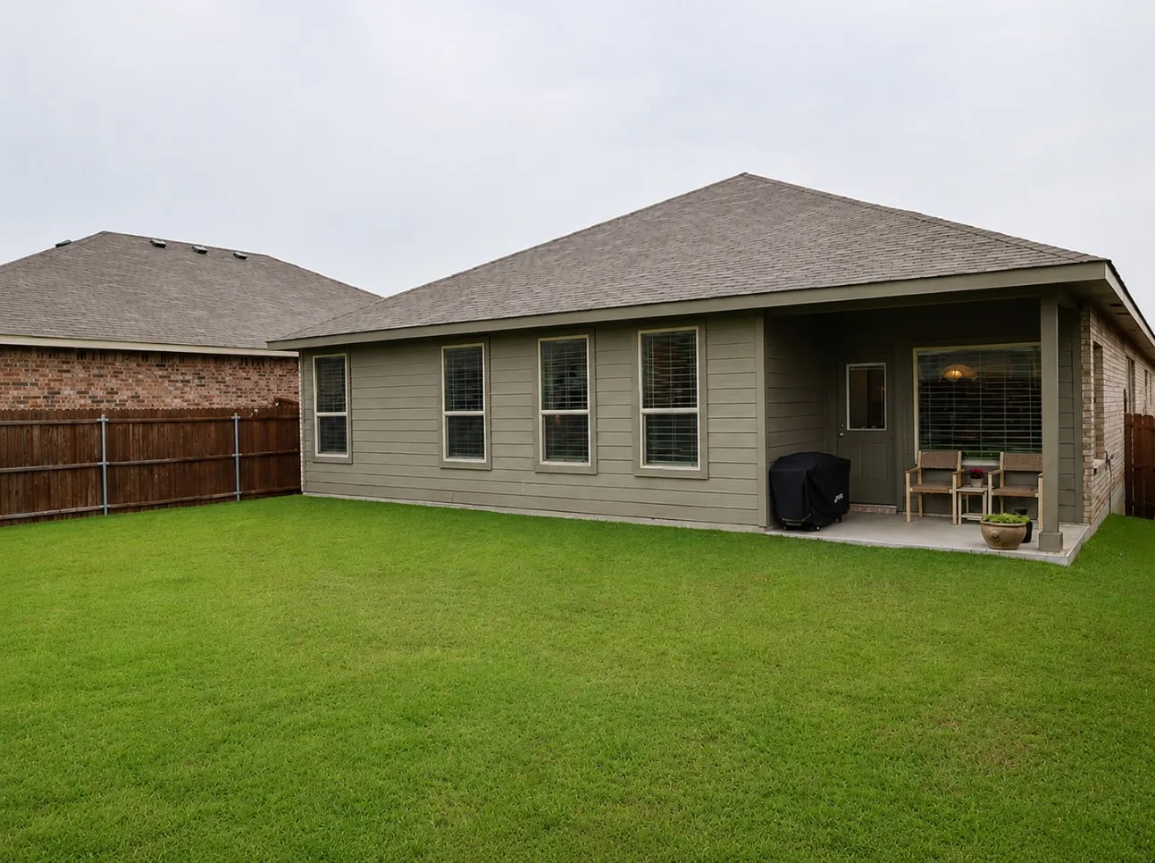 Single Family Residence For Sale in Tarrant County , 8605 Mirror Lake Drive, Fort Worth, Texas 76179, 4 Bedroom, 2 Bathroom, 2 Garage spaces, 1,580 Sqft, built in 2022, mls#21412053, Real Estate Agent in Fort Worth, Homes For Sale in Tarrant county, Homes For Sale in Fort Worth, Realtor in Fort Worth Texas, Real Estate Brokerage Independent Realty Texas, Luminita Cordes Realtor