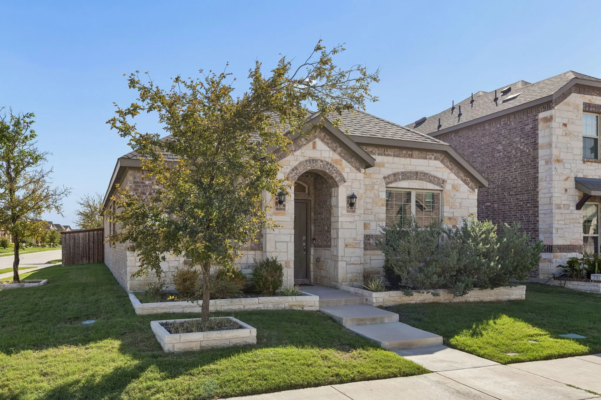 Single Family Residence For Sale in Collin County , 1510 Princeton Drive, Celina, Texas 75009, 3 Bedroom, 2 Bathroom, 2 Garage spaces, 1,602 Sqft, built in 2021, mls#21413030, Real Estate Agent in Celina, Homes For Sale in Collin county, Homes For Sale in Celina, Realtor in Celina Texas, Real Estate Brokerage Independent Realty Texas, Luminita Cordes Realtor