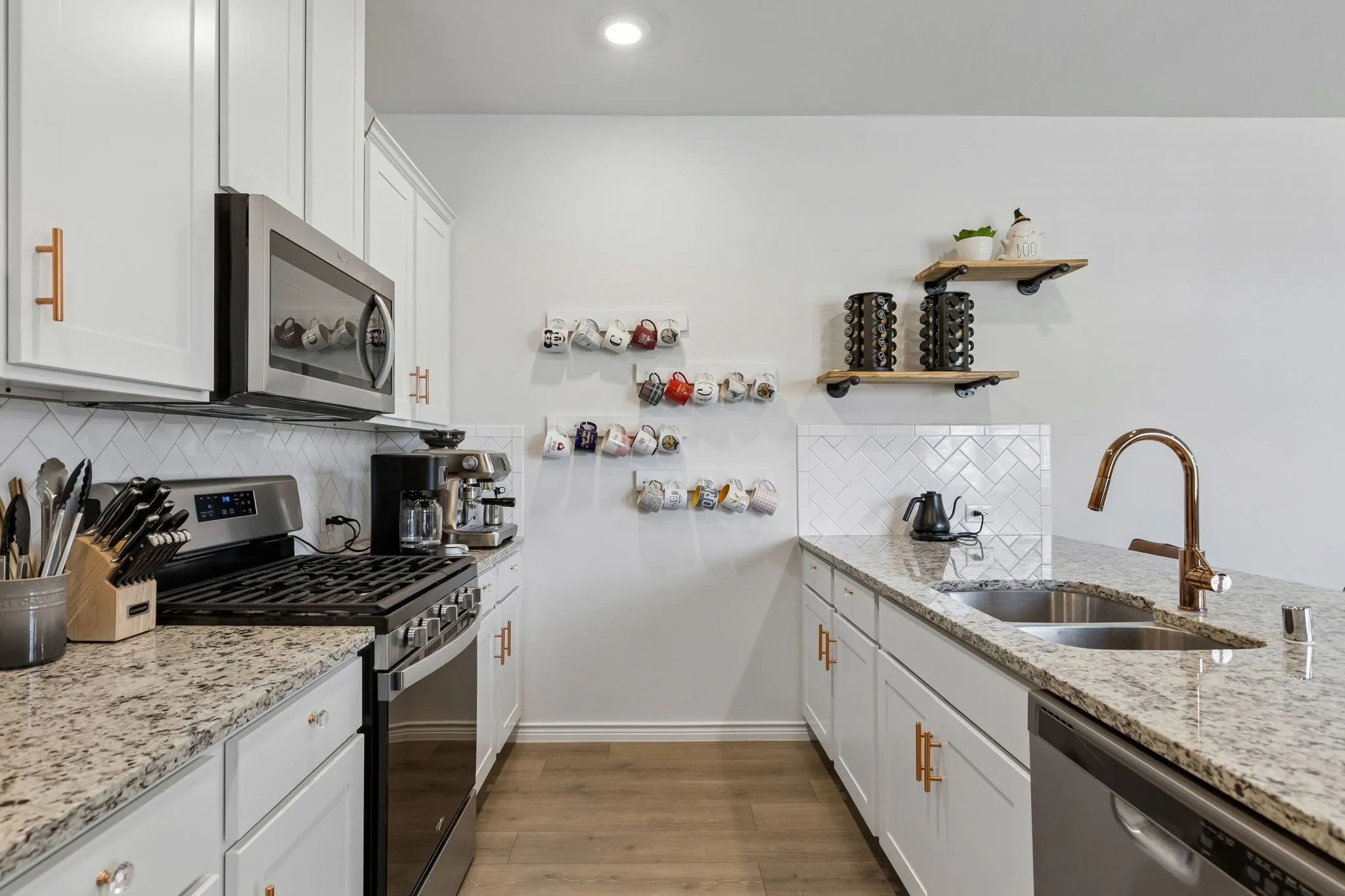 Single Family Residence For Sale in Collin County , 1510 Princeton Drive, Celina, Texas 75009, 3 Bedroom, 2 Bathroom, 2 Garage spaces, 1,602 Sqft, built in 2021, mls#21413030, Real Estate Agent in Celina, Homes For Sale in Collin county, Homes For Sale in Celina, Realtor in Celina Texas, Real Estate Brokerage Independent Realty Texas, Luminita Cordes Realtor