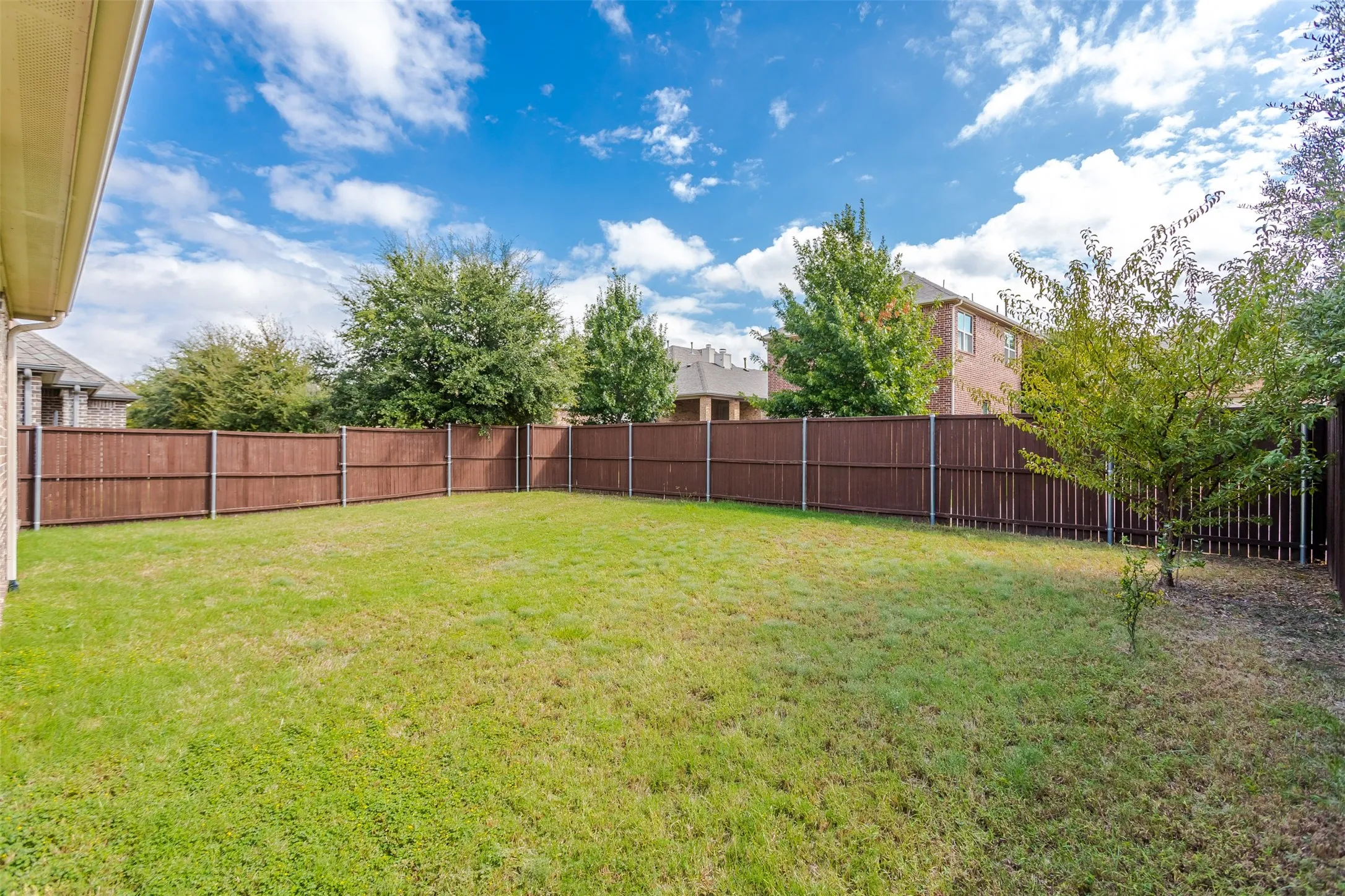Single Family Residence For Sale in Collin County , 4505 Avenida Lane, Mc Kinney, Texas 75070, 4 Bedroom, 4 Bathroom, 2 Garage spaces, 3,423 Sqft, built in 2015, mls#21408984, Real Estate Agent in Mc Kinney, Homes For Sale in Collin county, Homes For Sale in Mc Kinney, Realtor in Mc Kinney Texas, Real Estate Brokerage Independent Realty Texas, Luminita Cordes Realtor