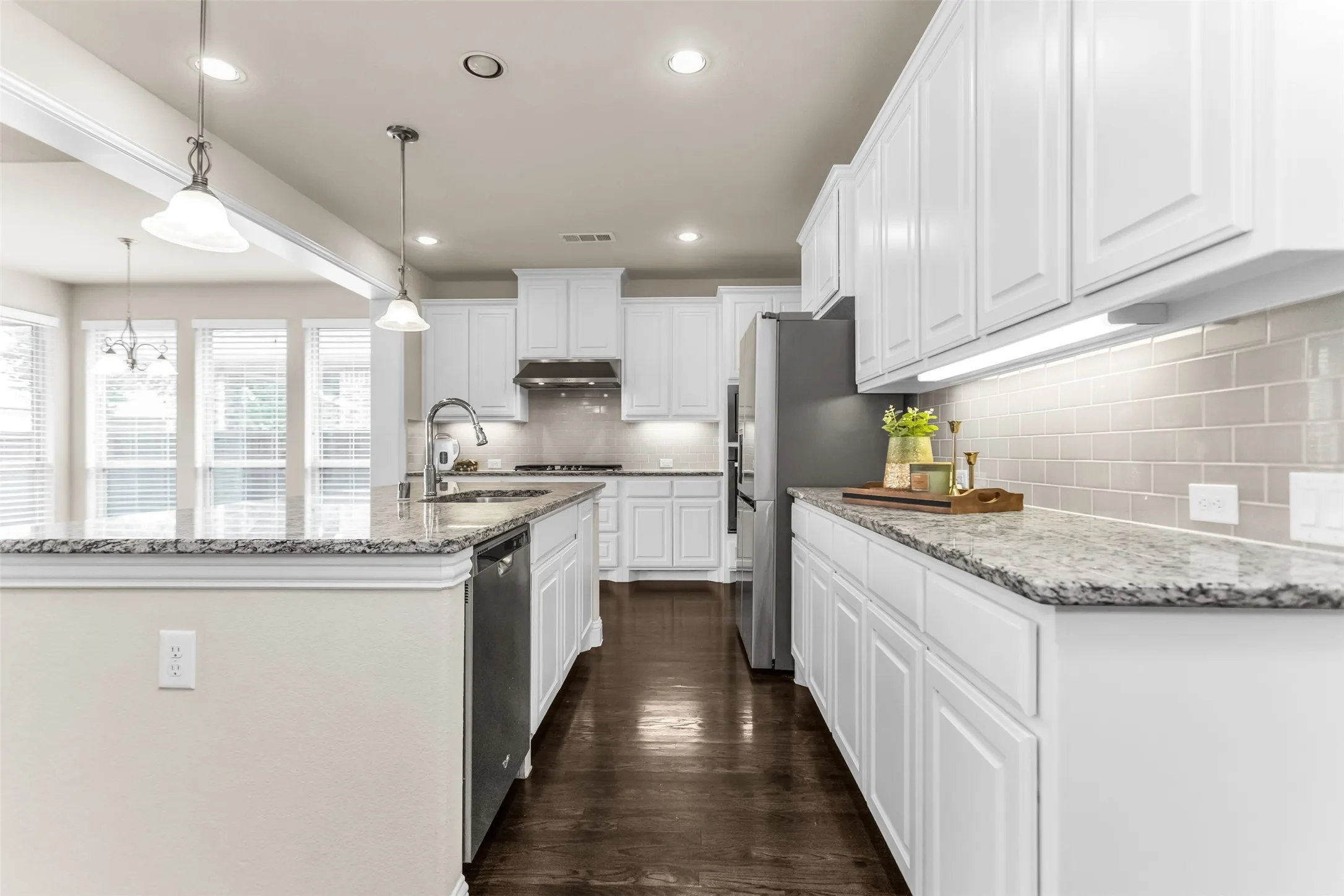Single Family Residence For Sale in Collin County , 4505 Avenida Lane, Mc Kinney, Texas 75070, 4 Bedroom, 4 Bathroom, 2 Garage spaces, 3,423 Sqft, built in 2015, mls#21408984, Real Estate Agent in Mc Kinney, Homes For Sale in Collin county, Homes For Sale in Mc Kinney, Realtor in Mc Kinney Texas, Real Estate Brokerage Independent Realty Texas, Luminita Cordes Realtor