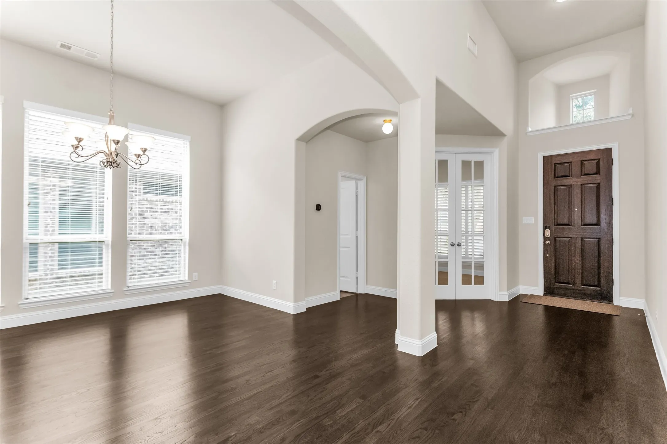 Single Family Residence For Sale in Collin County , 4505 Avenida Lane, Mc Kinney, Texas 75070, 4 Bedroom, 4 Bathroom, 2 Garage spaces, 3,423 Sqft, built in 2015, mls#21408984, Real Estate Agent in Mc Kinney, Homes For Sale in Collin county, Homes For Sale in Mc Kinney, Realtor in Mc Kinney Texas, Real Estate Brokerage Independent Realty Texas, Luminita Cordes Realtor