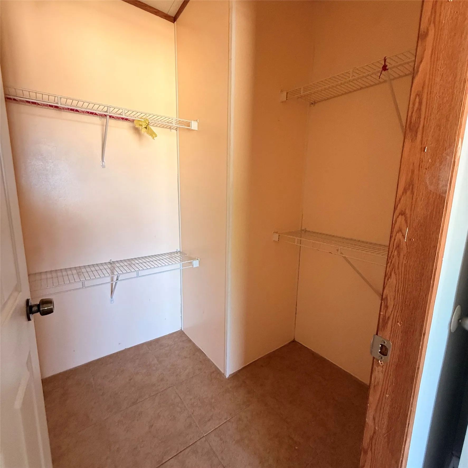 Mobile Home For Rent in Johnson County , 2012 Tepar Lane, Cleburne, Texas 76031, 3 Bedroom, 2 Bathroom, Garage spaces, 1,344 Sqft, built in 2004, mls#21411334, Real Estate Agent in Cleburne, Homes For Rent in Johnson county, Homes For Rent in Cleburne, Realtor in Cleburne Texas, Real Estate Brokerage Independent Realty Texas, Luminita Cordes Realtor