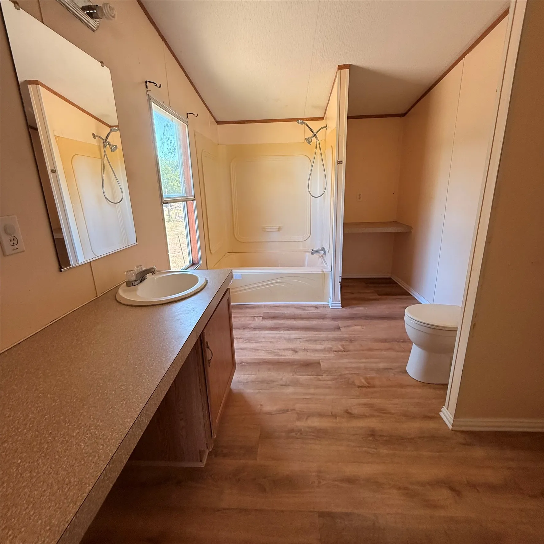 Mobile Home For Rent in Johnson County , 2012 Tepar Lane, Cleburne, Texas 76031, 3 Bedroom, 2 Bathroom, Garage spaces, 1,344 Sqft, built in 2004, mls#21411334, Real Estate Agent in Cleburne, Homes For Rent in Johnson county, Homes For Rent in Cleburne, Realtor in Cleburne Texas, Real Estate Brokerage Independent Realty Texas, Luminita Cordes Realtor