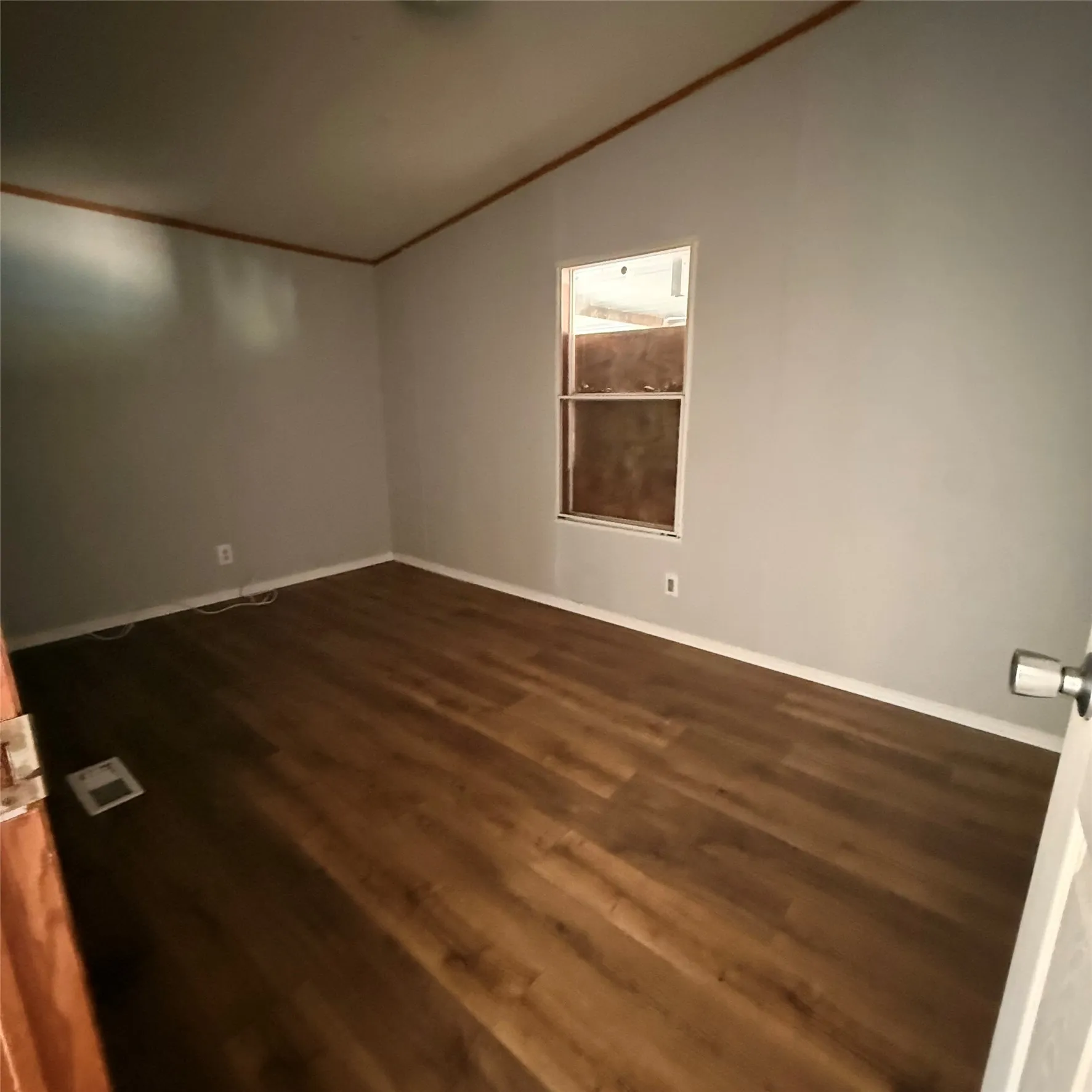 Mobile Home For Rent in Johnson County , 2012 Tepar Lane, Cleburne, Texas 76031, 3 Bedroom, 2 Bathroom, Garage spaces, 1,344 Sqft, built in 2004, mls#21411334, Real Estate Agent in Cleburne, Homes For Rent in Johnson county, Homes For Rent in Cleburne, Realtor in Cleburne Texas, Real Estate Brokerage Independent Realty Texas, Luminita Cordes Realtor