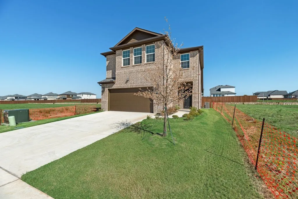 Single Family Residence For Rent in Kaufman County , 1537 Vermillion Street, Forney, Texas 75126, 4 Bedroom, 3 Bathroom, 2 Garage spaces, 2,035 Sqft, built in 2024, mls#21413108, Real Estate Agent in Forney, Homes For Rent in Kaufman county, Homes For Rent in Forney, Realtor in Forney Texas, Real Estate Brokerage Independent Realty Texas, Luminita Cordes Realtor
