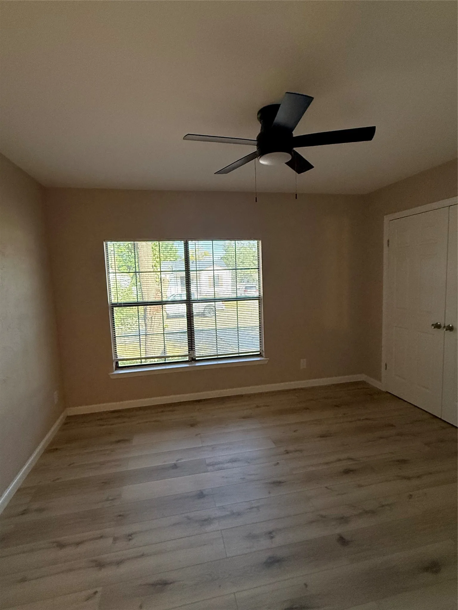 Single Family Residence For Rent in Dallas County , 1207 Tarpley Avenue, Dallas, Texas 75211, 3 Bedroom, 2 Bathroom, Garage spaces, 1,388 Sqft, built in 1948, mls#21411185, Real Estate Agent in Dallas, Homes For Rent in Dallas county, Homes For Rent in Dallas, Realtor in Dallas Texas, Real Estate Brokerage Independent Realty Texas, Luminita Cordes Realtor