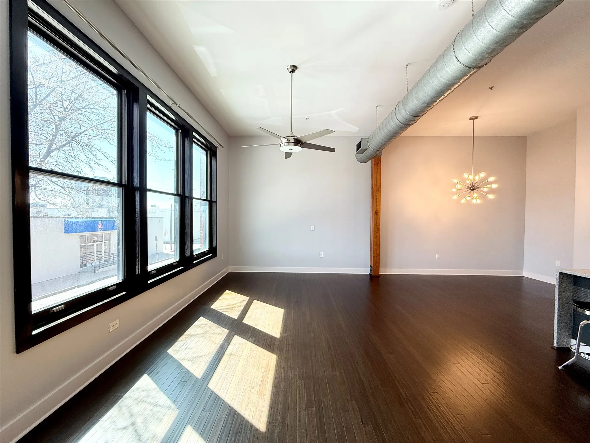 Condominium For Rent in Dallas County , 2502 Live Oak Street 128, Dallas, Texas 75204, 1 Bedroom, 1 Bathroom, 1 Garage spaces, 1,027 Sqft, built in 1998, mls#21413114, Real Estate Agent in Dallas, Homes For Rent in Dallas county, Homes For Rent in Dallas, Realtor in Dallas Texas, Real Estate Brokerage Independent Realty Texas, Luminita Cordes Realtor