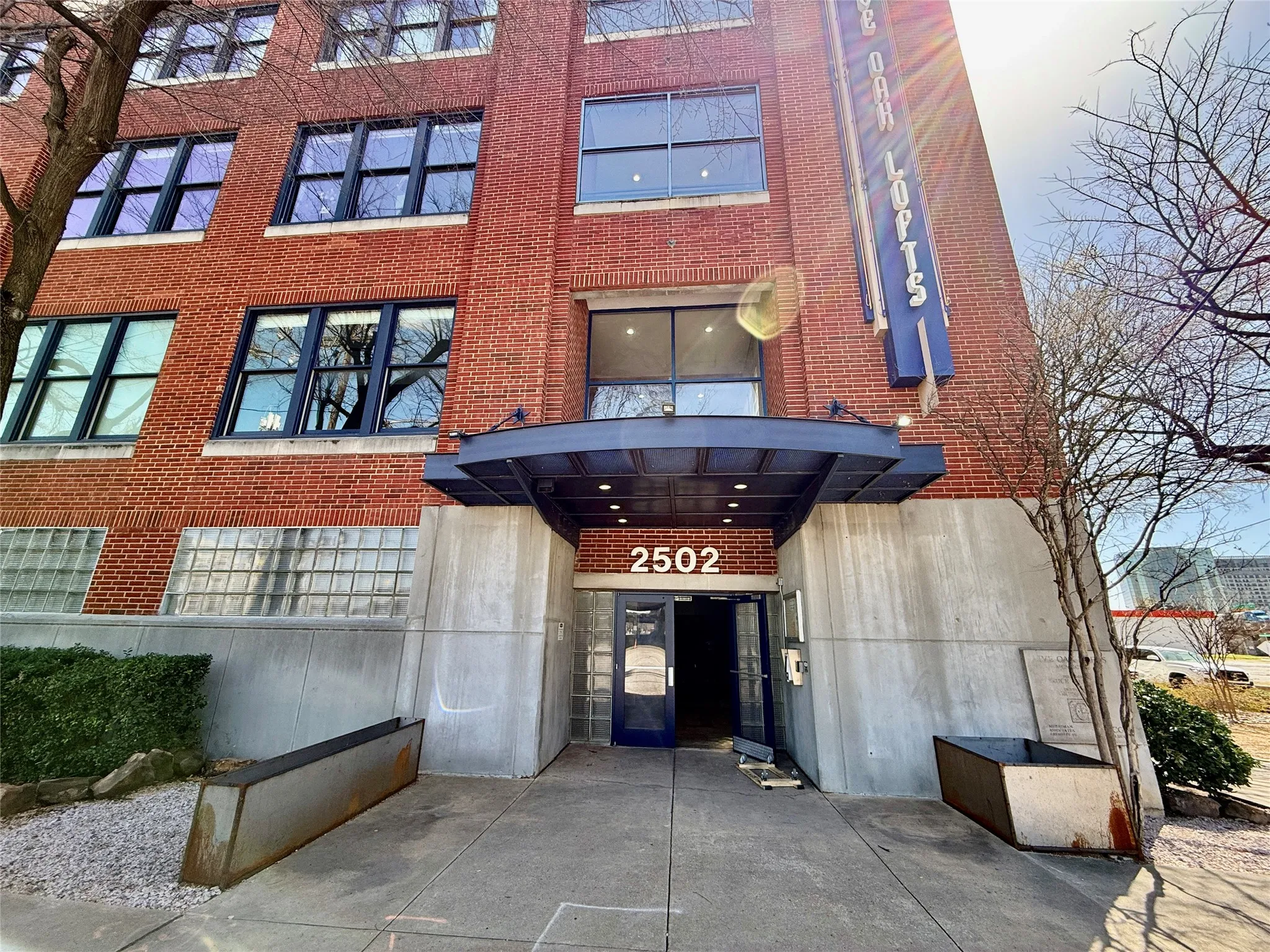 Condominium For Rent in Dallas County , 2502 Live Oak Street 128, Dallas, Texas 75204, 1 Bedroom, 1 Bathroom, 1 Garage spaces, 1,027 Sqft, built in 1998, mls#21413114, Real Estate Agent in Dallas, Homes For Rent in Dallas county, Homes For Rent in Dallas, Realtor in Dallas Texas, Real Estate Brokerage Independent Realty Texas, Luminita Cordes Realtor