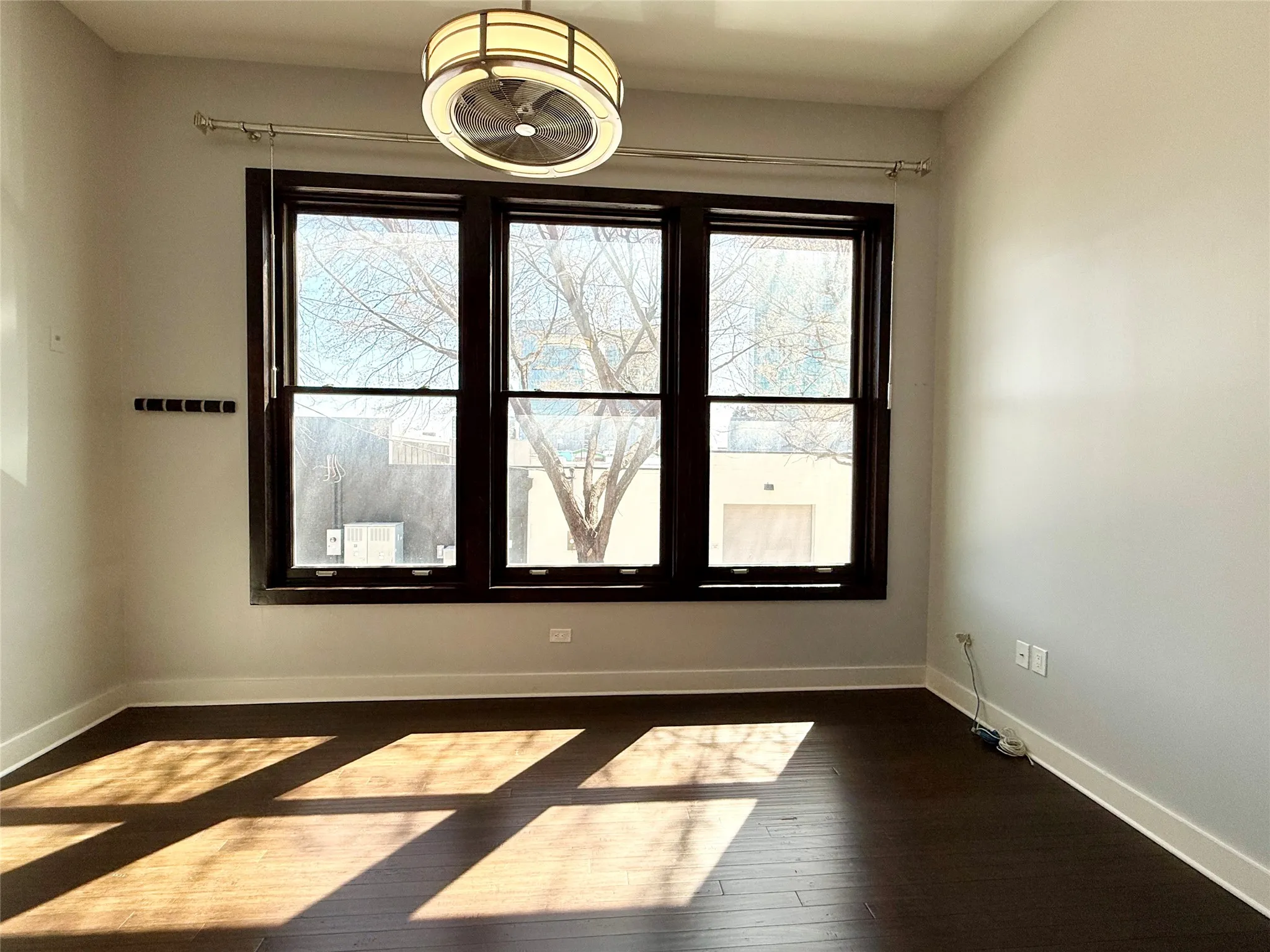 Condominium For Rent in Dallas County , 2502 Live Oak Street 128, Dallas, Texas 75204, 1 Bedroom, 1 Bathroom, 1 Garage spaces, 1,027 Sqft, built in 1998, mls#21413114, Real Estate Agent in Dallas, Homes For Rent in Dallas county, Homes For Rent in Dallas, Realtor in Dallas Texas, Real Estate Brokerage Independent Realty Texas, Luminita Cordes Realtor