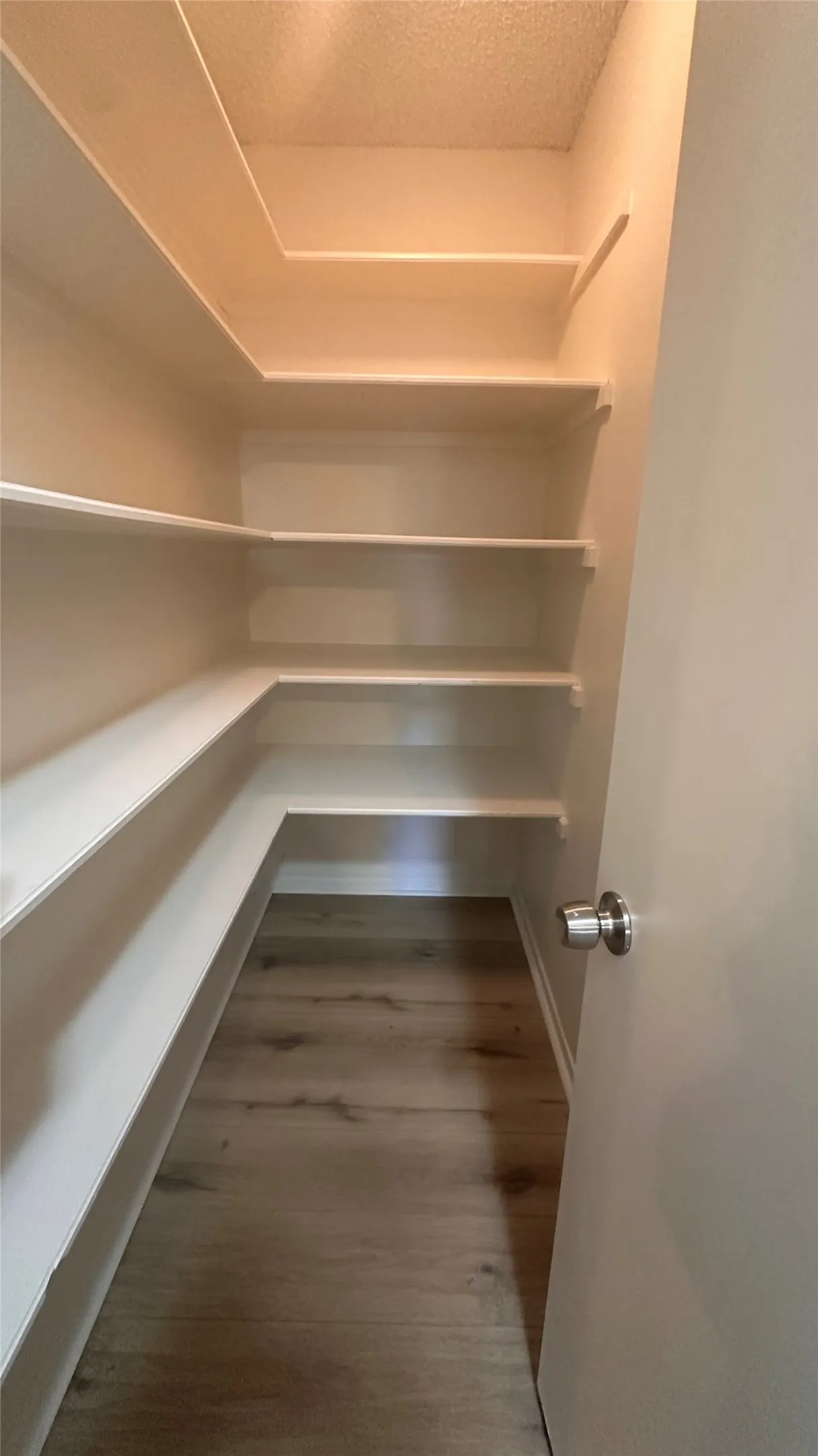 Single Family Residence For Rent in Tarrant County , 313 Sunnyview Drive, Mansfield, Texas 76063, 3 Bedroom, 2 Bathroom, 2 Garage spaces, 1,308 Sqft, built in 1984, mls#21409874, Real Estate Agent in Mansfield, Homes For Rent in Tarrant county, Homes For Rent in Mansfield, Realtor in Mansfield Texas, Real Estate Brokerage Independent Realty Texas, Luminita Cordes Realtor