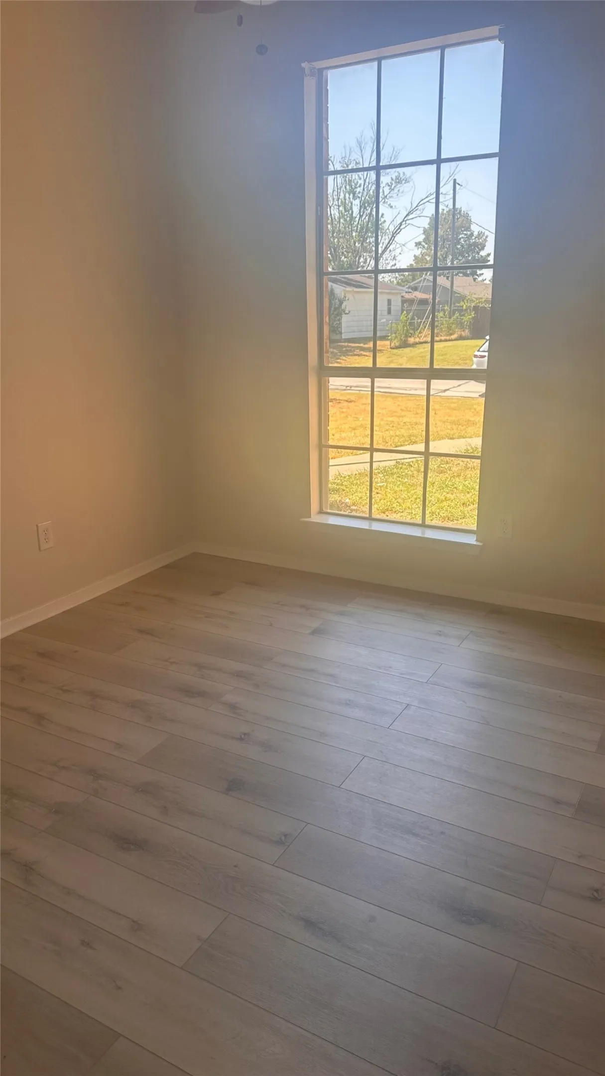 Single Family Residence For Rent in Tarrant County , 313 Sunnyview Drive, Mansfield, Texas 76063, 3 Bedroom, 2 Bathroom, 2 Garage spaces, 1,308 Sqft, built in 1984, mls#21409874, Real Estate Agent in Mansfield, Homes For Rent in Tarrant county, Homes For Rent in Mansfield, Realtor in Mansfield Texas, Real Estate Brokerage Independent Realty Texas, Luminita Cordes Realtor
