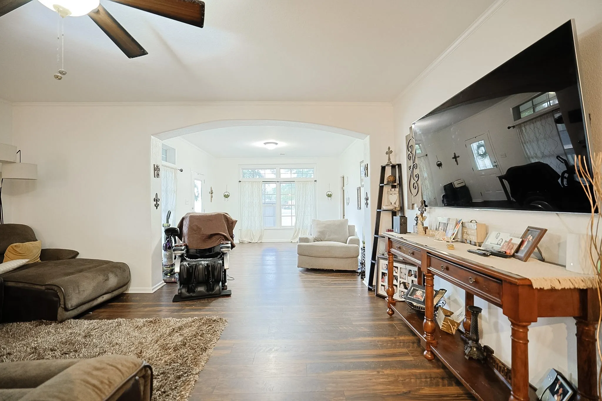 Single Family Residence For Sale in Parker County , 1200 Rising Sun Road, Aledo, Texas 76008, 5 Bedroom, 3 Bathroom, 5 Garage spaces, 2,640 Sqft, built in 2022, mls#21410408, Real Estate Agent in Aledo, Homes For Sale in Parker county, Homes For Sale in Aledo, Realtor in Aledo Texas, Real Estate Brokerage Independent Realty Texas, Luminita Cordes Realtor