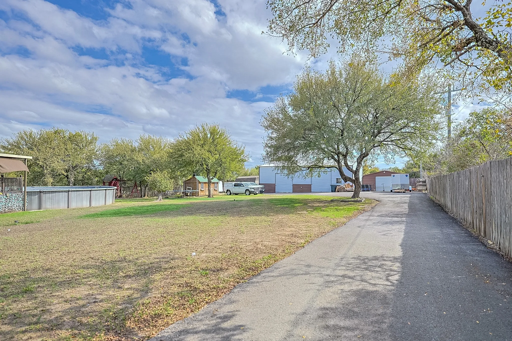 Single Family Residence For Sale in Parker County , 1200 Rising Sun Road, Aledo, Texas 76008, 5 Bedroom, 3 Bathroom, 5 Garage spaces, 2,640 Sqft, built in 2022, mls#21410408, Real Estate Agent in Aledo, Homes For Sale in Parker county, Homes For Sale in Aledo, Realtor in Aledo Texas, Real Estate Brokerage Independent Realty Texas, Luminita Cordes Realtor