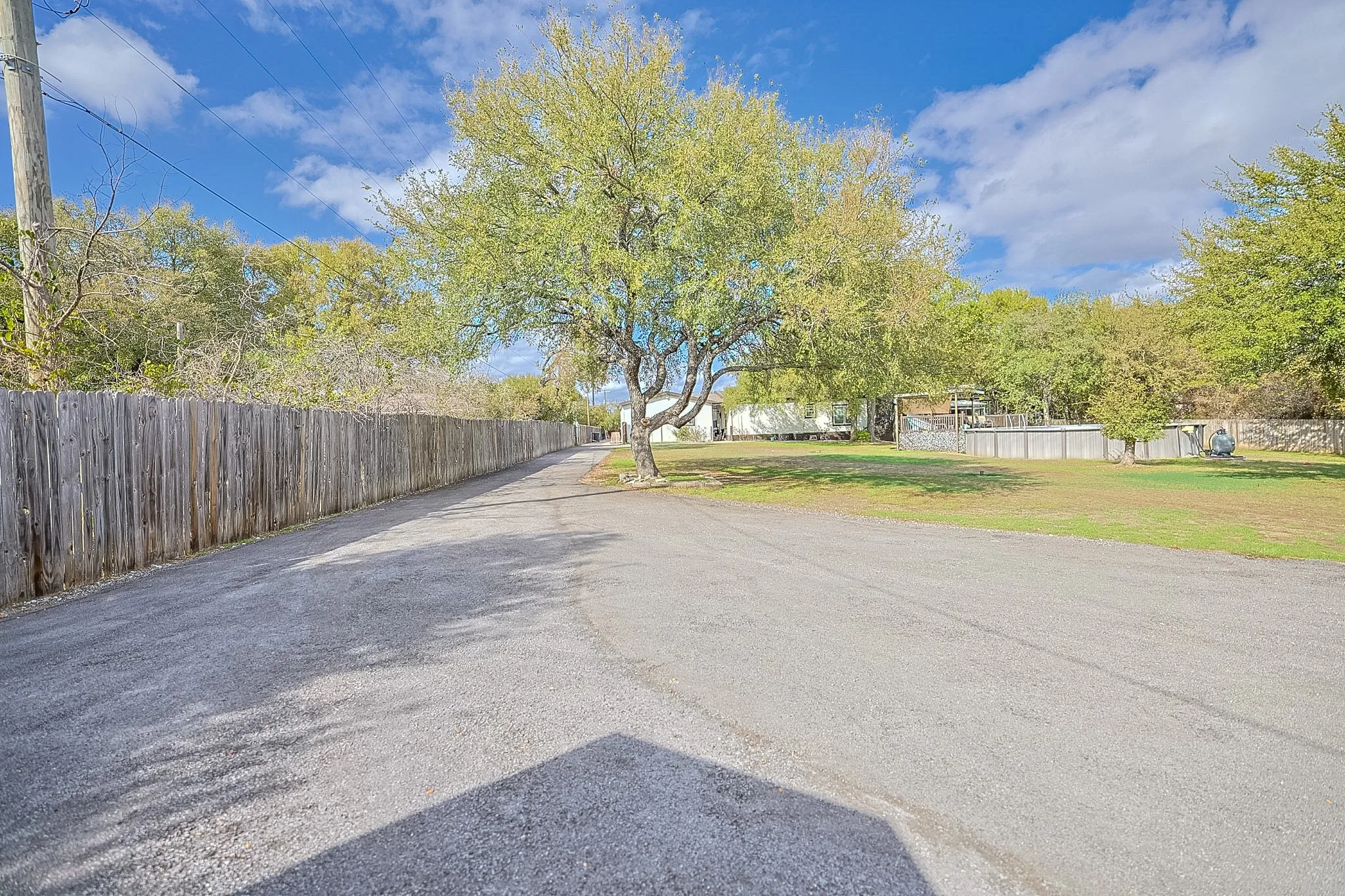 Single Family Residence For Sale in Parker County , 1200 Rising Sun Road, Aledo, Texas 76008, 5 Bedroom, 3 Bathroom, 5 Garage spaces, 2,640 Sqft, built in 2022, mls#21410408, Real Estate Agent in Aledo, Homes For Sale in Parker county, Homes For Sale in Aledo, Realtor in Aledo Texas, Real Estate Brokerage Independent Realty Texas, Luminita Cordes Realtor