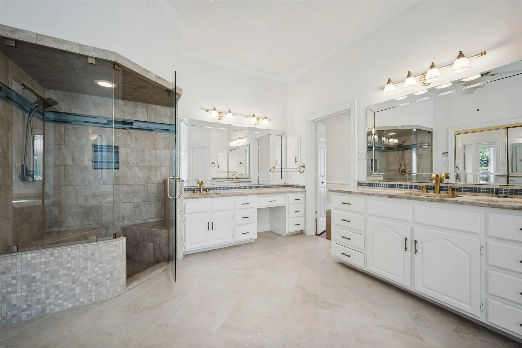 Steam shower, dual vanitties