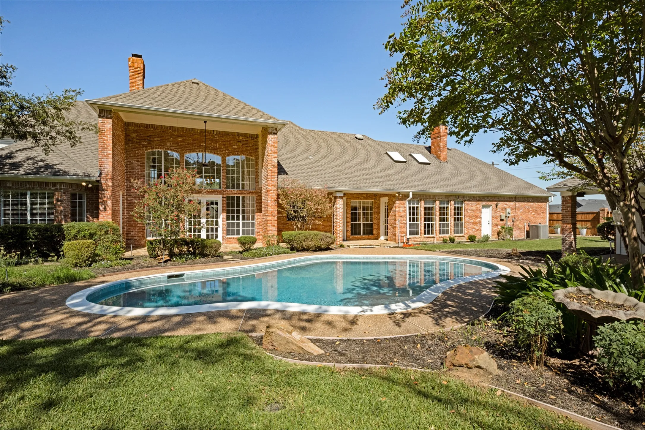 Gorgeous pool recently redone
