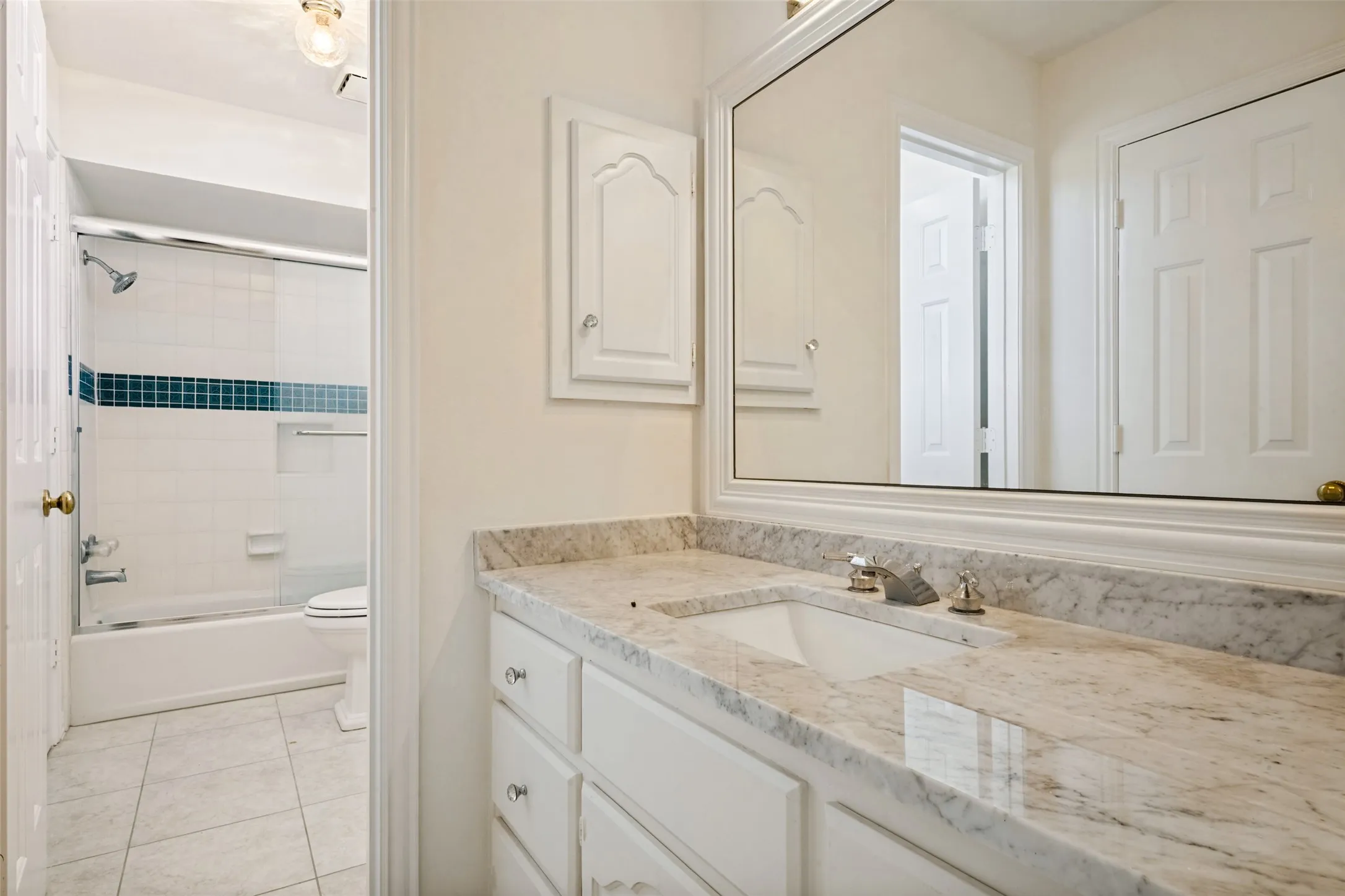 Jack and Jill bath on second floor