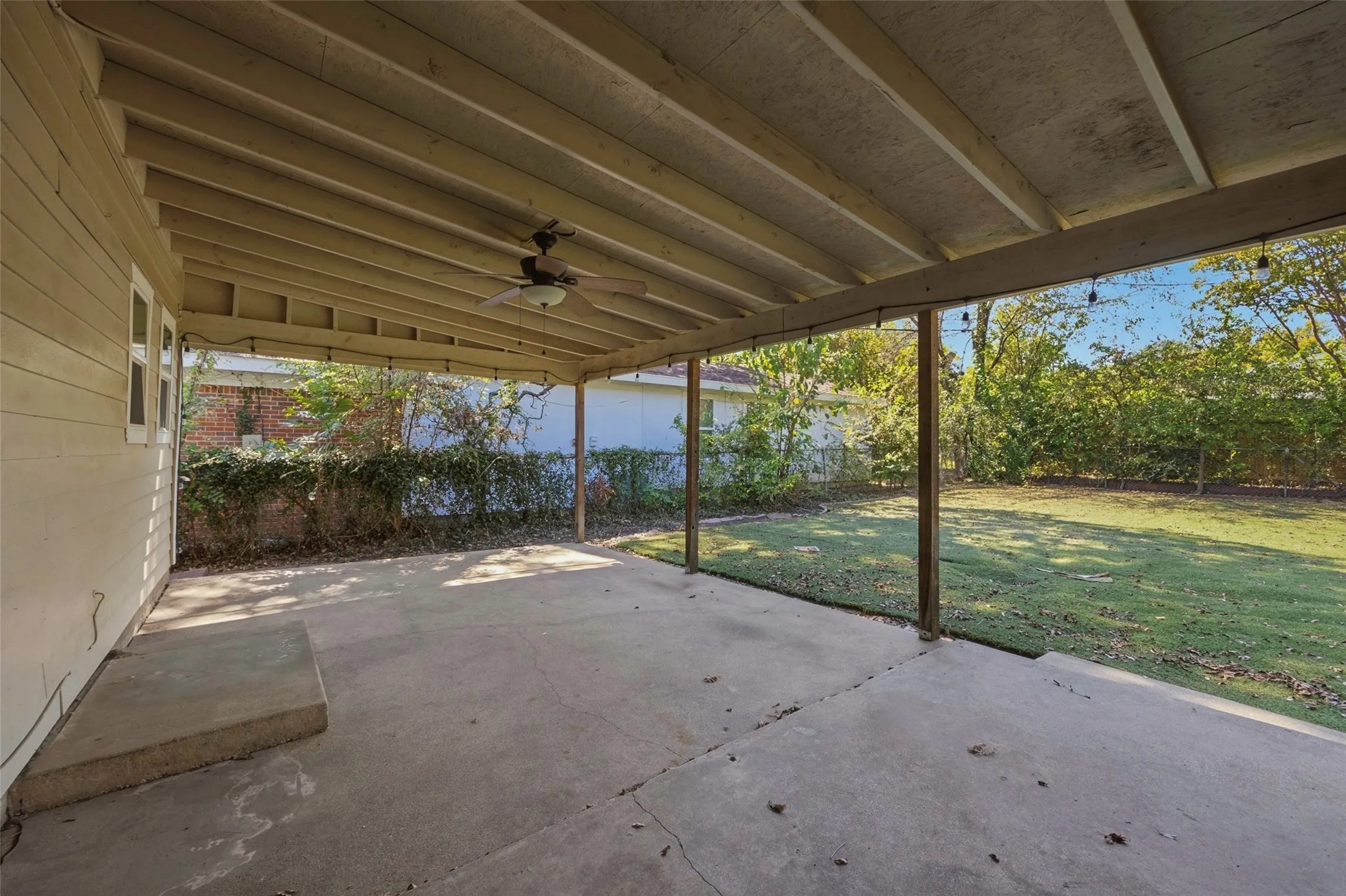 Single Family Residence For Sale in Tarrant County , 3554 Winston Road, Fort Worth, Texas 76109, 4 Bedroom, 2 Bathroom, Garage spaces, 1,687 Sqft, built in 1942, mls#21412123, Real Estate Agent in Fort Worth, Homes For Sale in Tarrant county, Homes For Sale in Fort Worth, Realtor in Fort Worth Texas, Real Estate Brokerage Independent Realty Texas, Luminita Cordes Realtor