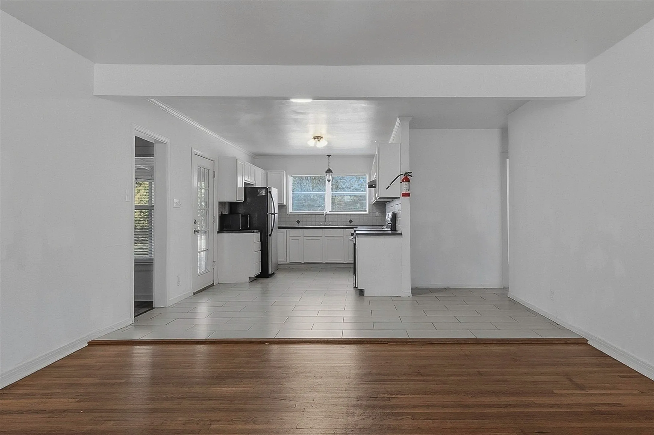Single Family Residence For Sale in Tarrant County , 3554 Winston Road, Fort Worth, Texas 76109, 4 Bedroom, 2 Bathroom, Garage spaces, 1,687 Sqft, built in 1942, mls#21412123, Real Estate Agent in Fort Worth, Homes For Sale in Tarrant county, Homes For Sale in Fort Worth, Realtor in Fort Worth Texas, Real Estate Brokerage Independent Realty Texas, Luminita Cordes Realtor