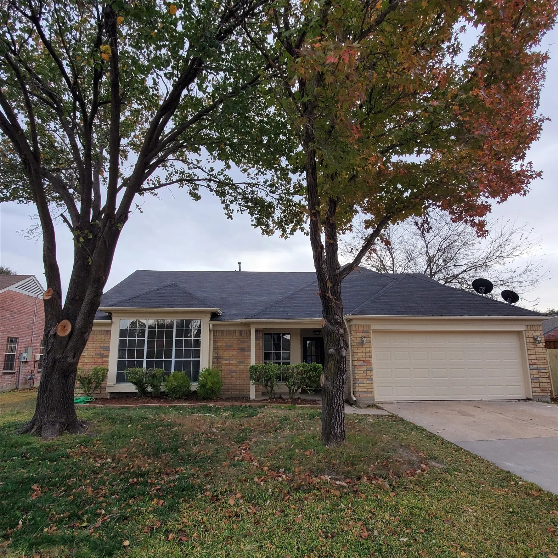 Single Family Residence For Rent