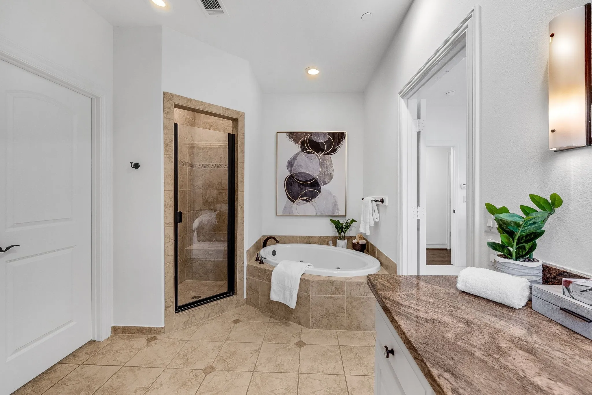 Townhouse For Sale in Dallas County , 4140 Emerson Avenue 1, University Park, Texas 75205, 3 Bedroom, 4 Bathroom, 2 Garage spaces, 2,153 Sqft, built in 2005, mls#21412512, Real Estate Agent in University Park, Homes For Sale in Dallas county, Homes For Sale in University Park, Realtor in University Park Texas, Real Estate Brokerage Independent Realty Texas, Luminita Cordes Realtor