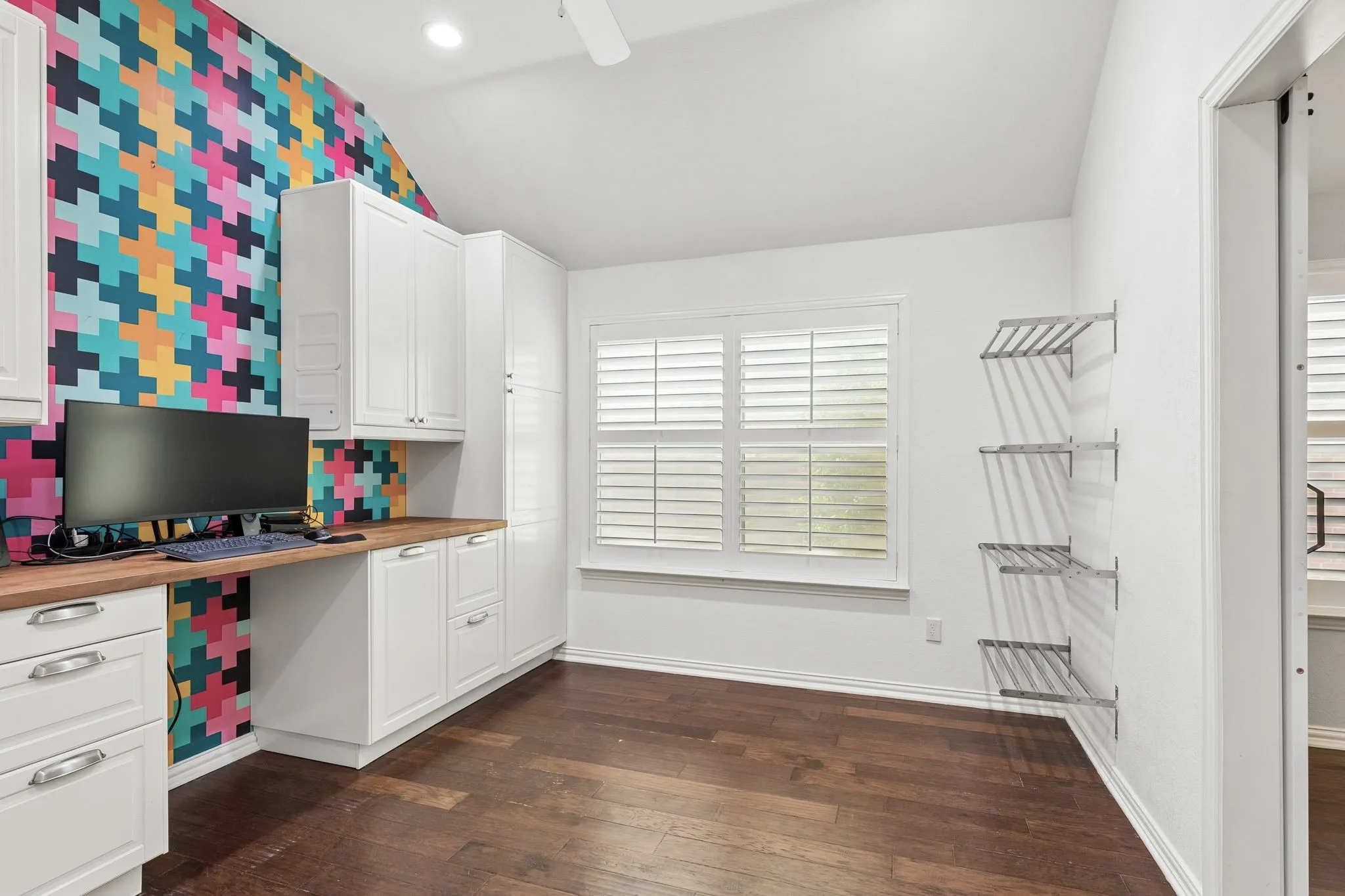 Single Family Residence For Sale in Collin County , 8605 Prescott Circle, Frisco, Texas 75033, 3 Bedroom, 2 Bathroom, 2 Garage spaces, 2,202 Sqft, built in 1997, mls#21412470, Real Estate Agent in Frisco, Homes For Sale in Collin county, Homes For Sale in Frisco, Realtor in Frisco Texas, Real Estate Brokerage Independent Realty Texas, Luminita Cordes Realtor