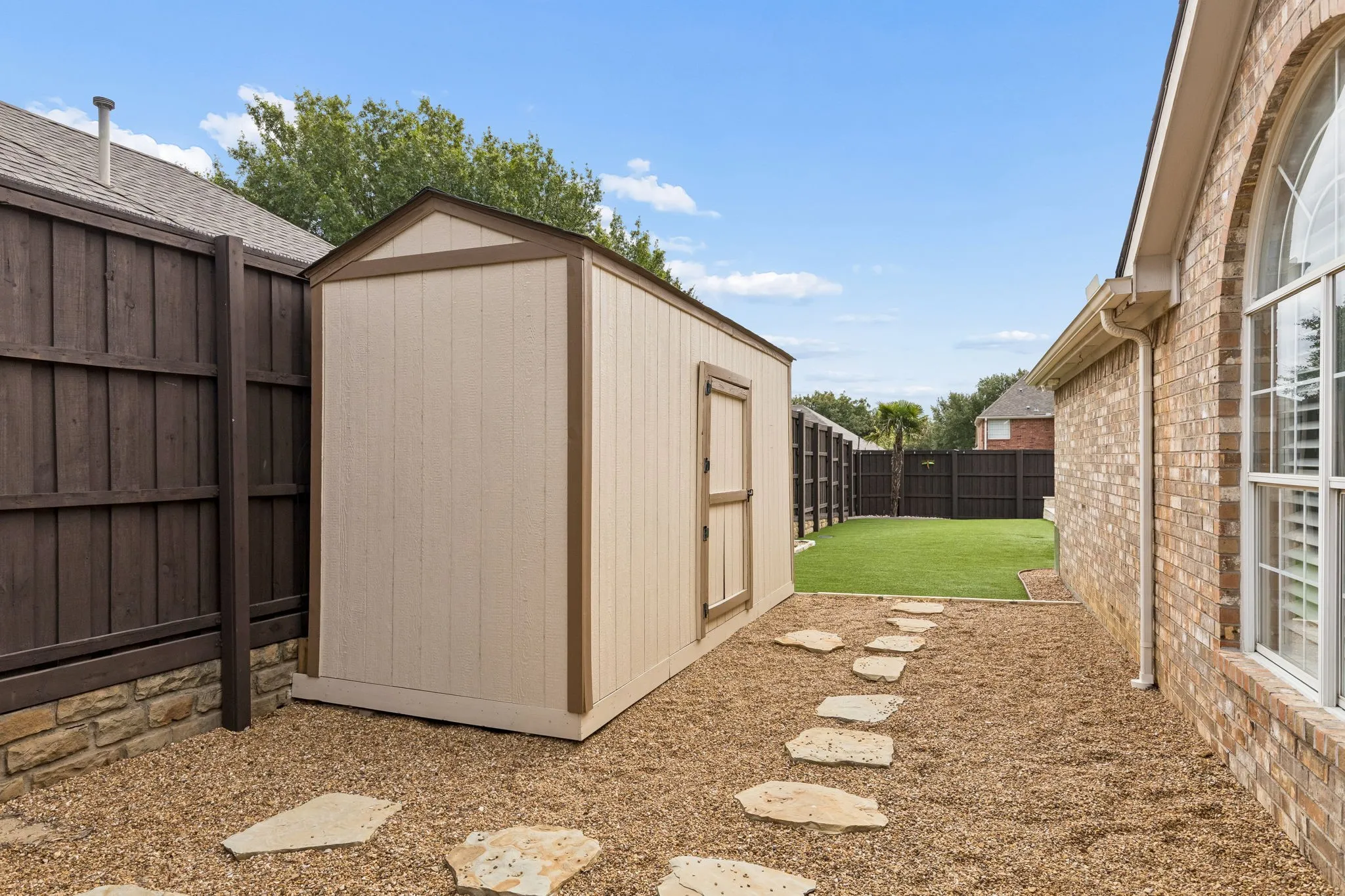 Single Family Residence For Sale in Collin County , 8605 Prescott Circle, Frisco, Texas 75033, 3 Bedroom, 2 Bathroom, 2 Garage spaces, 2,202 Sqft, built in 1997, mls#21412470, Real Estate Agent in Frisco, Homes For Sale in Collin county, Homes For Sale in Frisco, Realtor in Frisco Texas, Real Estate Brokerage Independent Realty Texas, Luminita Cordes Realtor