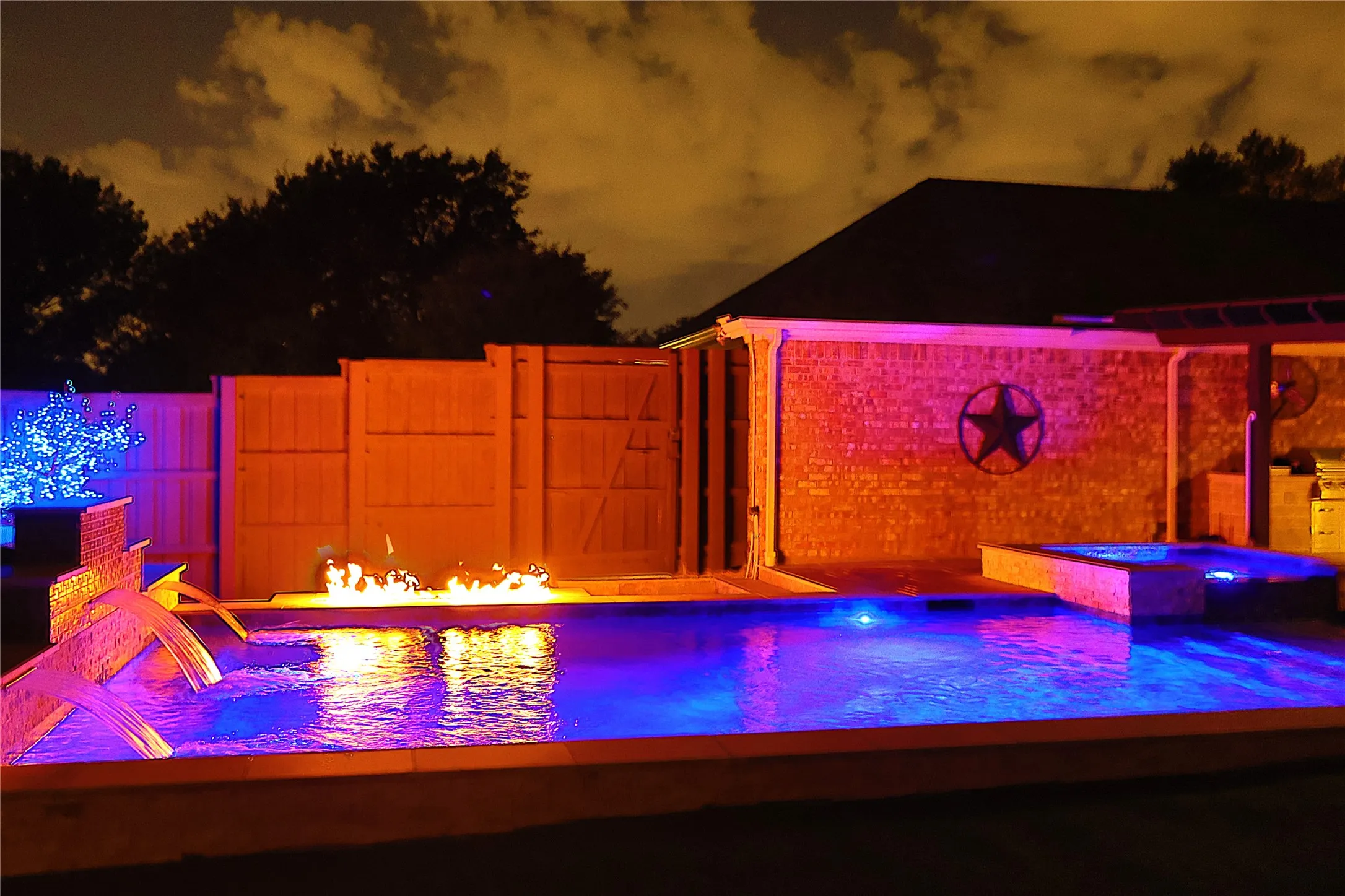 Single Family Residence For Sale