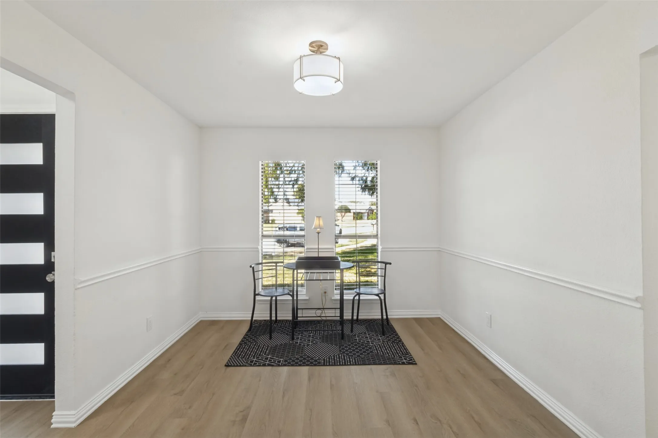 Single Family Residence For Sale in Dallas County , 3602 Lofland Lane, Rowlett, Texas 75088, 4 Bedroom, 2 Bathroom, 2 Garage spaces, 1,644 Sqft, built in 1985, mls#21413142, Real Estate Agent in Rowlett, Homes For Sale in Dallas county, Homes For Sale in Rowlett, Realtor in Rowlett Texas, Real Estate Brokerage Independent Realty Texas, Luminita Cordes Realtor