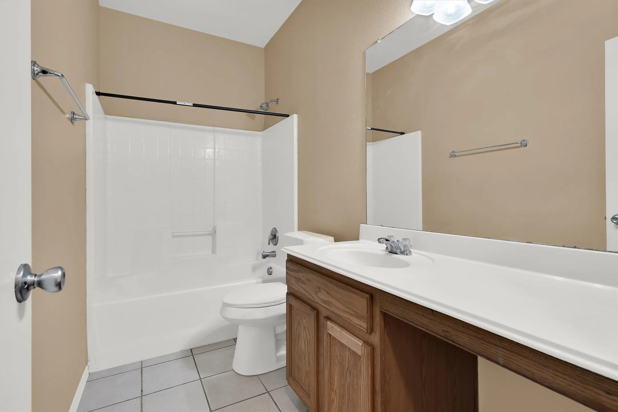 Single Family Residence For Rent in Denton County , 1065 Warbler Lane, Aubrey, Texas 76227, 4 Bedroom, 2 Bathroom, 2 Garage spaces, 1,816 Sqft, built in 2005, mls#21406557, Real Estate Agent in Aubrey, Homes For Rent in Denton county, Homes For Rent in Aubrey, Realtor in Aubrey Texas, Real Estate Brokerage Independent Realty Texas, Luminita Cordes Realtor
