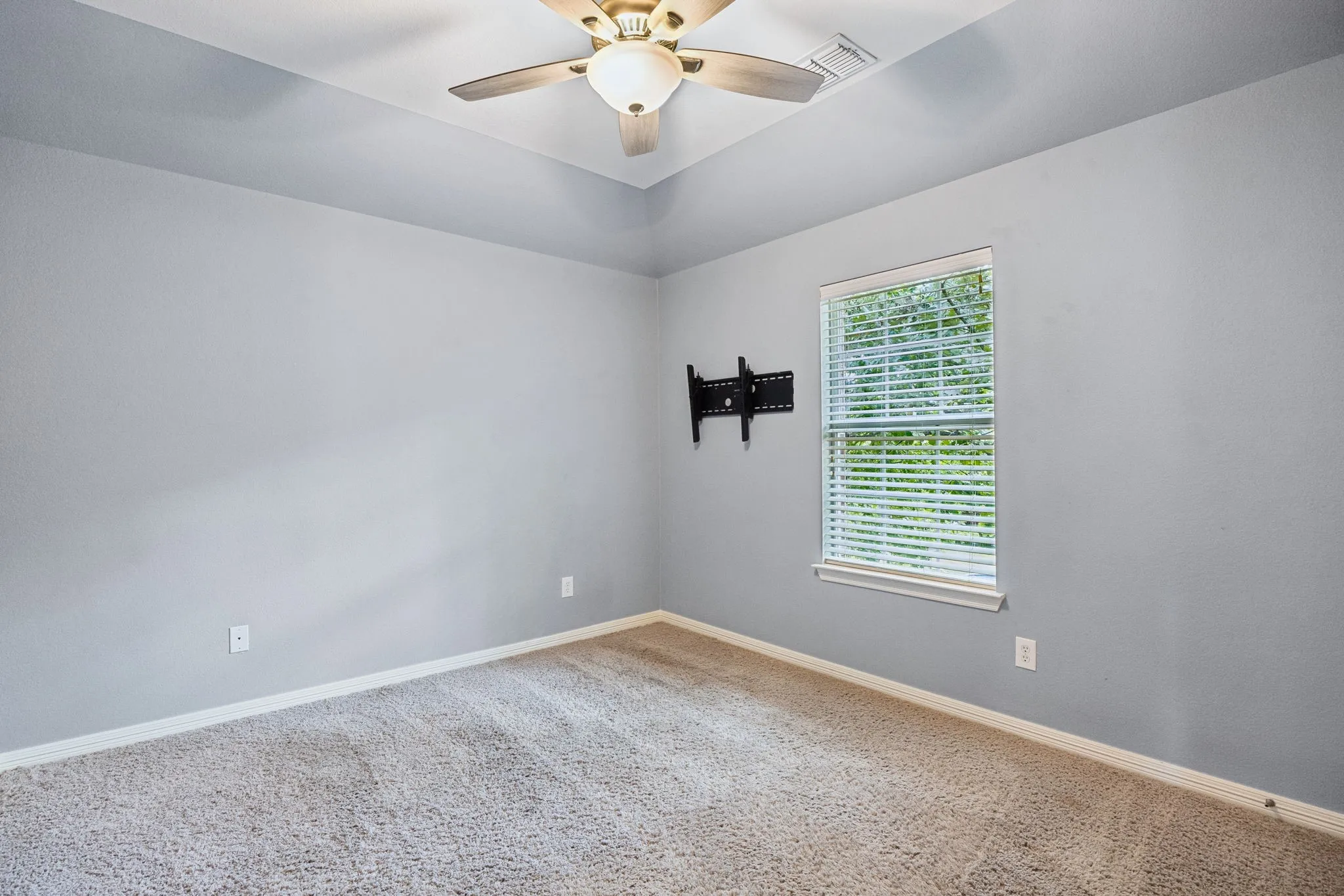 Single Family Residence For Sale in Collin County , 6316 Blackstone Drive, Mc Kinney, Texas 75070, 4 Bedroom, 3 Bathroom, 2 Garage spaces, 2,773 Sqft, built in 2007, mls#21406008, Real Estate Agent in Mc Kinney, Homes For Sale in Collin county, Homes For Sale in Mc Kinney, Realtor in Mc Kinney Texas, Real Estate Brokerage Independent Realty Texas, Luminita Cordes Realtor
