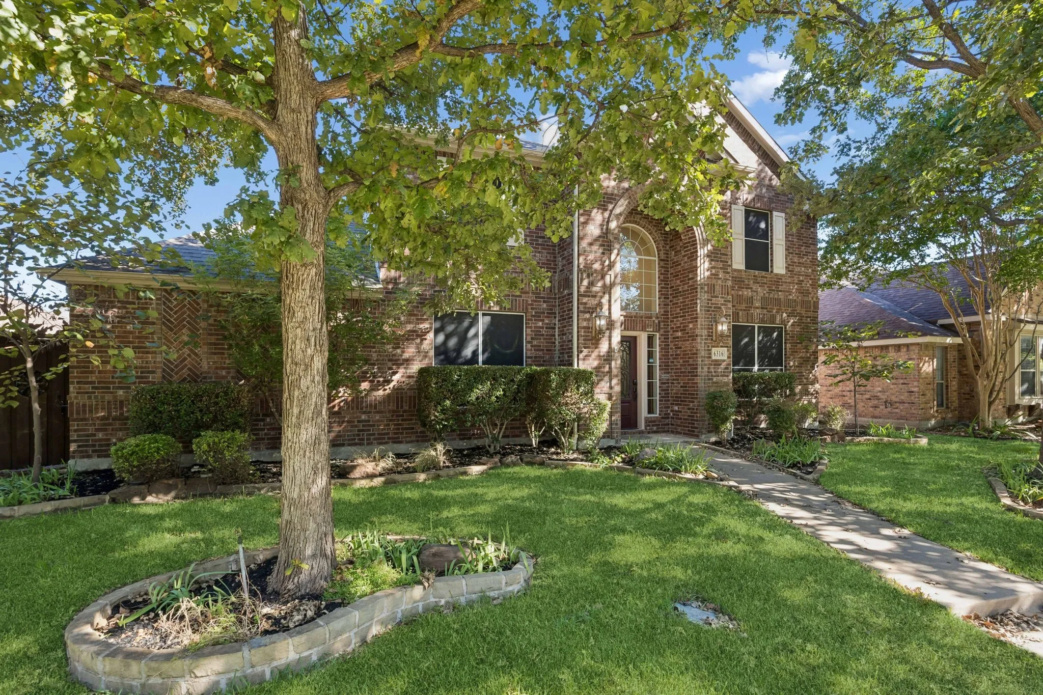 Single Family Residence For Sale in Collin County , 6316 Blackstone Drive, Mc Kinney, Texas 75070, 4 Bedroom, 3 Bathroom, 2 Garage spaces, 2,773 Sqft, built in 2007, mls#21406008, Real Estate Agent in Mc Kinney, Homes For Sale in Collin county, Homes For Sale in Mc Kinney, Realtor in Mc Kinney Texas, Real Estate Brokerage Independent Realty Texas, Luminita Cordes Realtor