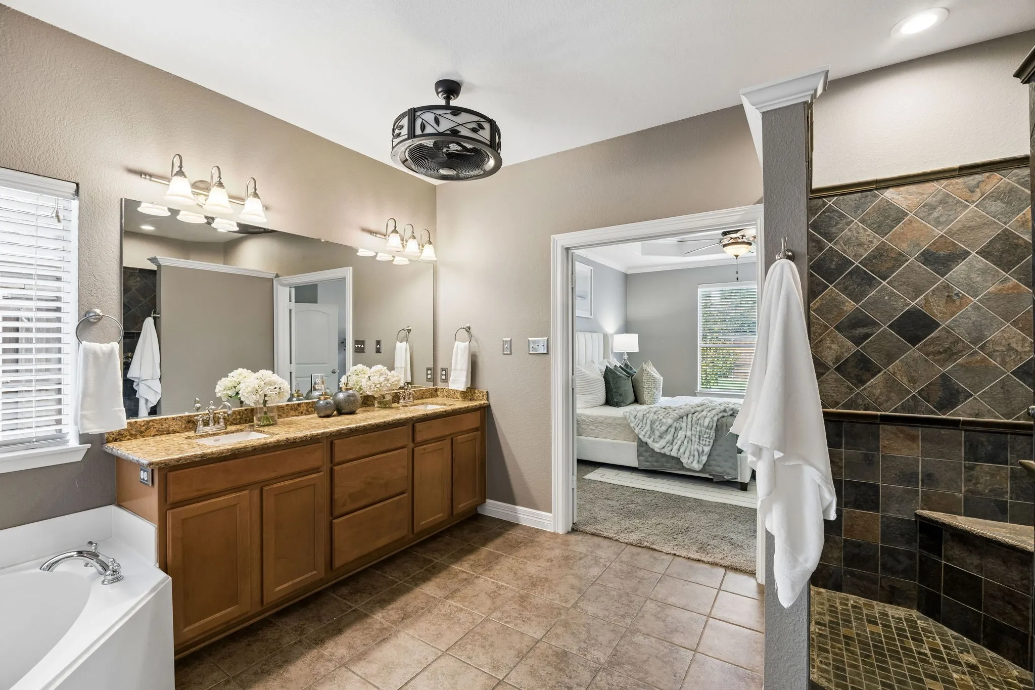 Single Family Residence For Sale in Collin County , 6316 Blackstone Drive, Mc Kinney, Texas 75070, 4 Bedroom, 3 Bathroom, 2 Garage spaces, 2,773 Sqft, built in 2007, mls#21406008, Real Estate Agent in Mc Kinney, Homes For Sale in Collin county, Homes For Sale in Mc Kinney, Realtor in Mc Kinney Texas, Real Estate Brokerage Independent Realty Texas, Luminita Cordes Realtor