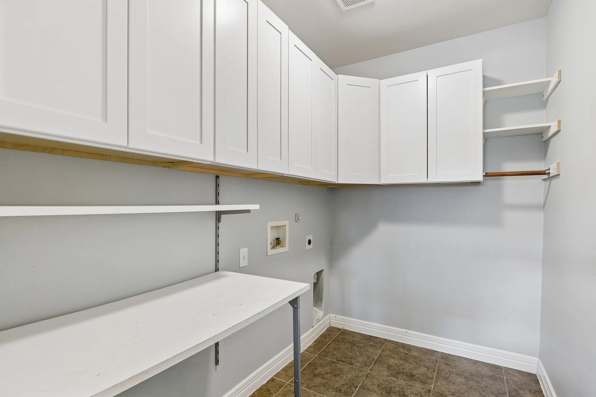 Single Family Residence For Sale in Collin County , 6316 Blackstone Drive, Mc Kinney, Texas 75070, 4 Bedroom, 3 Bathroom, 2 Garage spaces, 2,773 Sqft, built in 2007, mls#21406008, Real Estate Agent in Mc Kinney, Homes For Sale in Collin county, Homes For Sale in Mc Kinney, Realtor in Mc Kinney Texas, Real Estate Brokerage Independent Realty Texas, Luminita Cordes Realtor