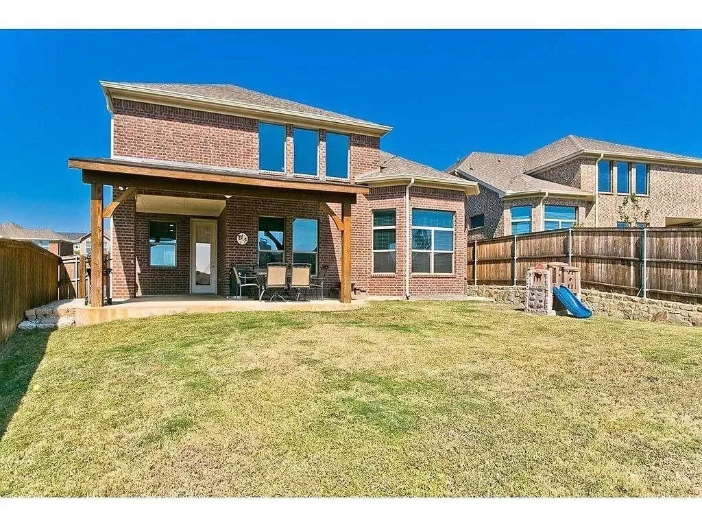 Single Family Residence For Rent in Denton County , 1013 Chickasaw Drive, Carrollton, Texas 75010, 4 Bedroom, 4 Bathroom, 2 Garage spaces, 3,153 Sqft, built in 2012, mls#21413199, Real Estate Agent in Carrollton, Homes For Rent in Denton county, Homes For Rent in Carrollton, Realtor in Carrollton Texas, Real Estate Brokerage Independent Realty Texas, Luminita Cordes Realtor