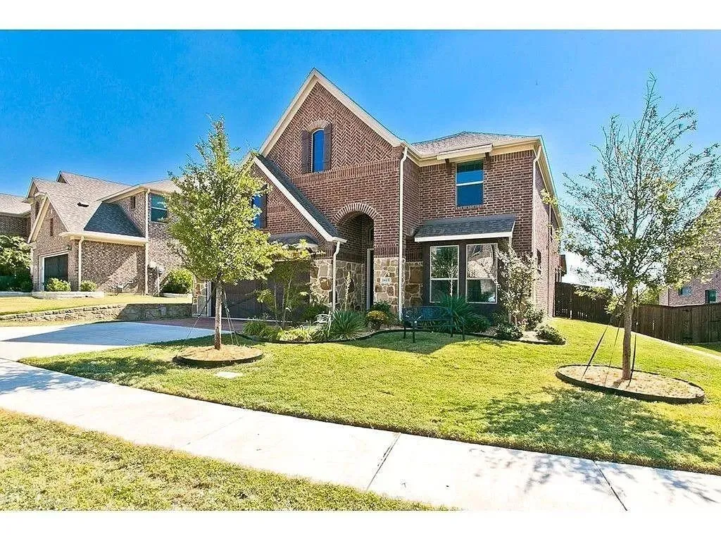 Single Family Residence For Rent in Denton County , 1013 Chickasaw Drive, Carrollton, Texas 75010, 4 Bedroom, 4 Bathroom, 2 Garage spaces, 3,153 Sqft, built in 2012, mls#21413199, Real Estate Agent in Carrollton, Homes For Rent in Denton county, Homes For Rent in Carrollton, Realtor in Carrollton Texas, Real Estate Brokerage Independent Realty Texas, Luminita Cordes Realtor