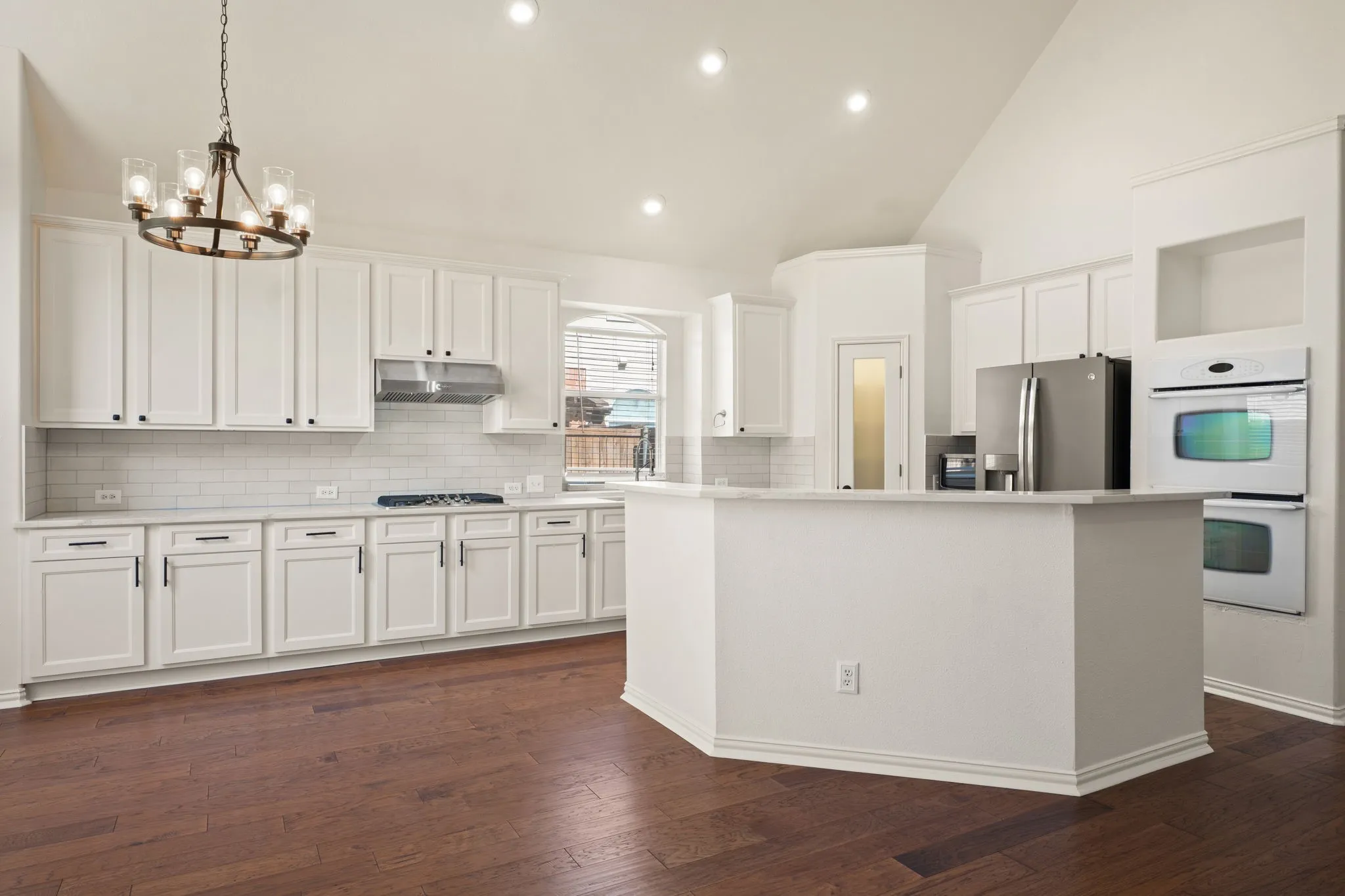 Single Family Residence For Sale in Collin County , 8301 Bartley Circle, Plano, Texas 75025, 5 Bedroom, 4 Bathroom, 2 Garage spaces, 3,553 Sqft, built in 1997, mls#21407110, Real Estate Agent in Plano, Homes For Sale in Collin county, Homes For Sale in Plano, Realtor in Plano Texas, Real Estate Brokerage Independent Realty Texas, Luminita Cordes Realtor