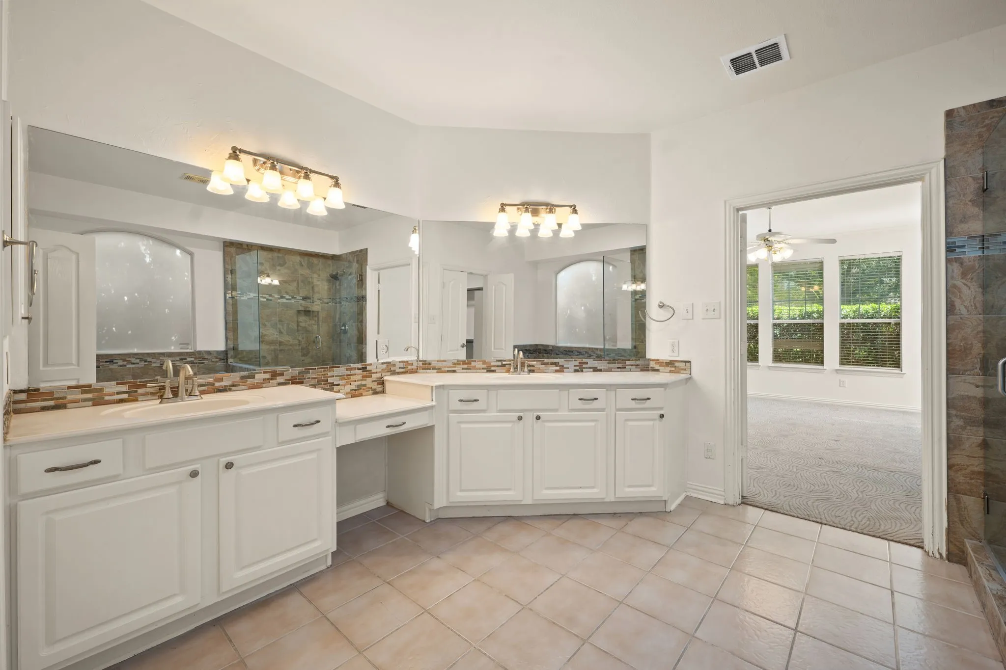Single Family Residence For Sale in Collin County , 8301 Bartley Circle, Plano, Texas 75025, 5 Bedroom, 4 Bathroom, 2 Garage spaces, 3,553 Sqft, built in 1997, mls#21407110, Real Estate Agent in Plano, Homes For Sale in Collin county, Homes For Sale in Plano, Realtor in Plano Texas, Real Estate Brokerage Independent Realty Texas, Luminita Cordes Realtor