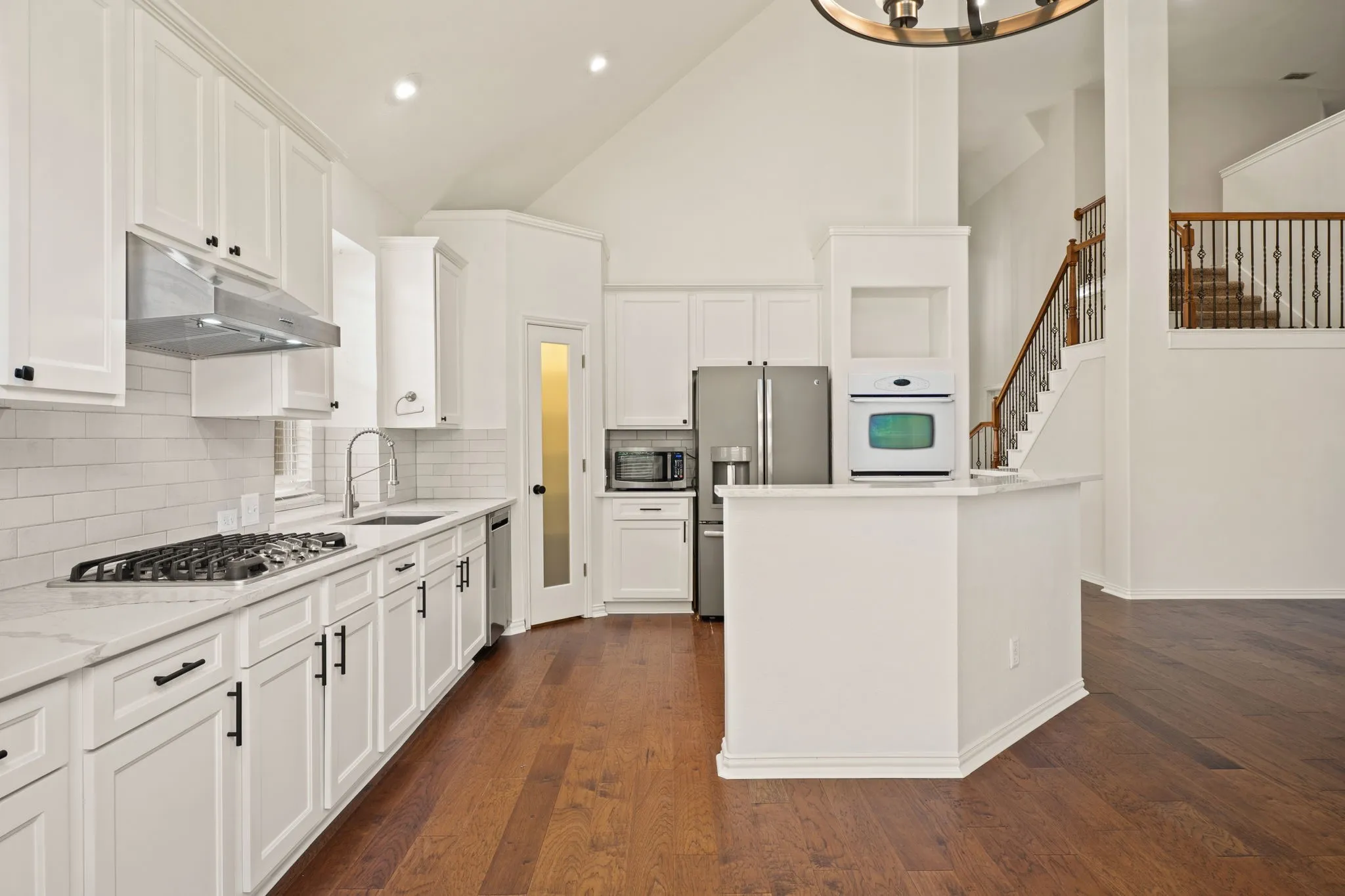 Single Family Residence For Sale in Collin County , 8301 Bartley Circle, Plano, Texas 75025, 5 Bedroom, 4 Bathroom, 2 Garage spaces, 3,553 Sqft, built in 1997, mls#21407110, Real Estate Agent in Plano, Homes For Sale in Collin county, Homes For Sale in Plano, Realtor in Plano Texas, Real Estate Brokerage Independent Realty Texas, Luminita Cordes Realtor
