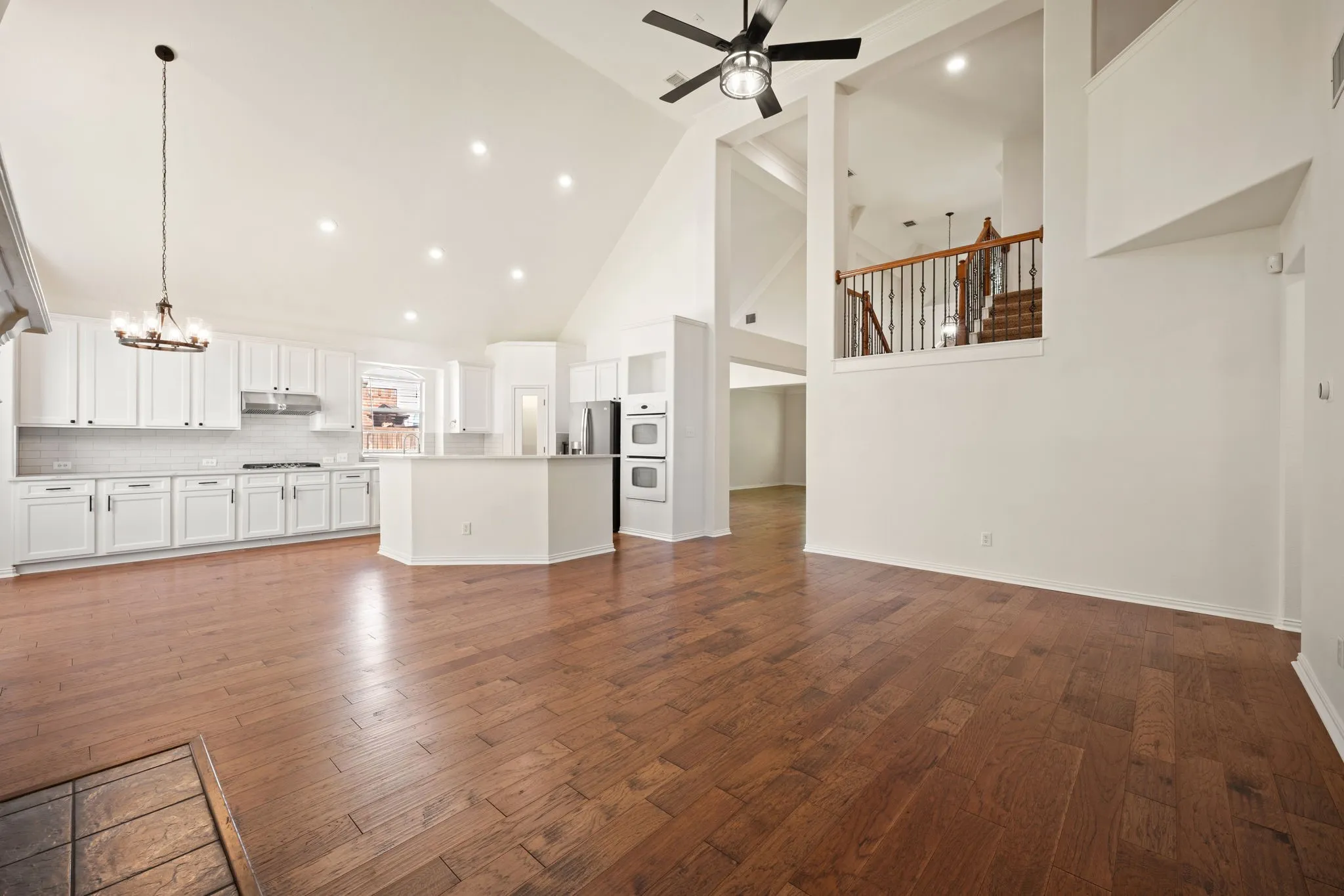 Single Family Residence For Sale in Collin County , 8301 Bartley Circle, Plano, Texas 75025, 5 Bedroom, 4 Bathroom, 2 Garage spaces, 3,553 Sqft, built in 1997, mls#21407110, Real Estate Agent in Plano, Homes For Sale in Collin county, Homes For Sale in Plano, Realtor in Plano Texas, Real Estate Brokerage Independent Realty Texas, Luminita Cordes Realtor