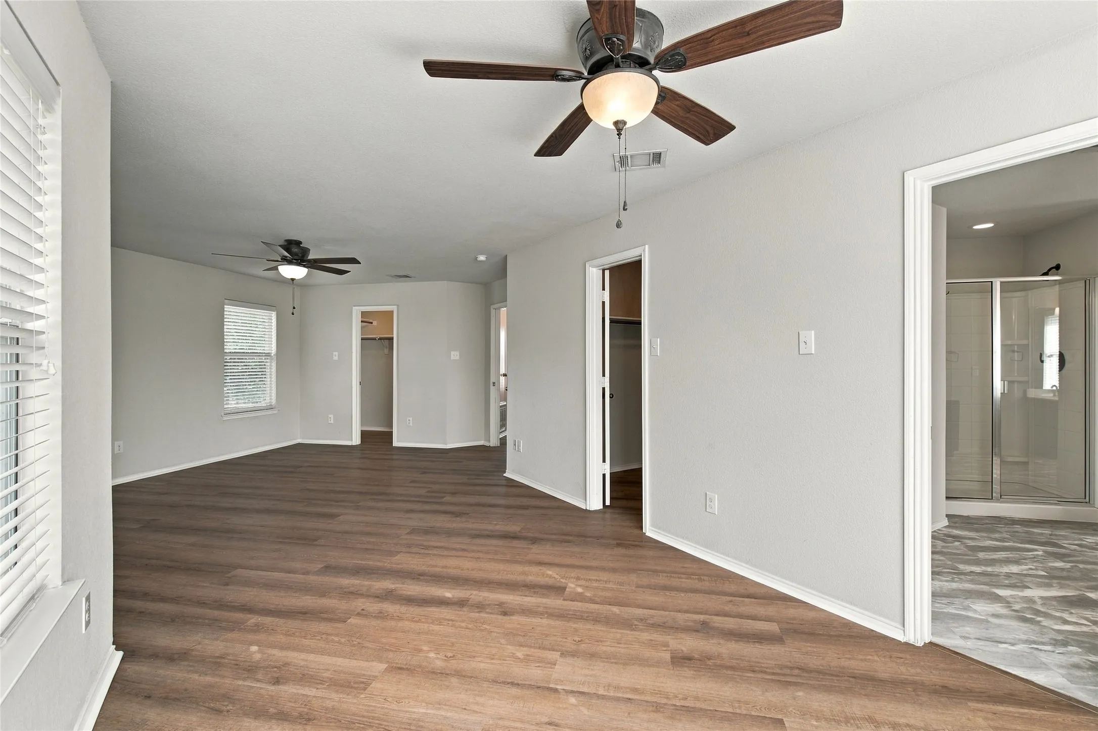 Single Family Residence For Rent in Tarrant County , 11329 Kenny Drive, Fort Worth, Texas 76244, 3 Bedroom, 3 Bathroom, 2 Garage spaces, 2,686 Sqft, built in 2010, mls#21413233, Real Estate Agent in Fort Worth, Homes For Rent in Tarrant county, Homes For Rent in Fort Worth, Realtor in Fort Worth Texas, Real Estate Brokerage Independent Realty Texas, Luminita Cordes Realtor
