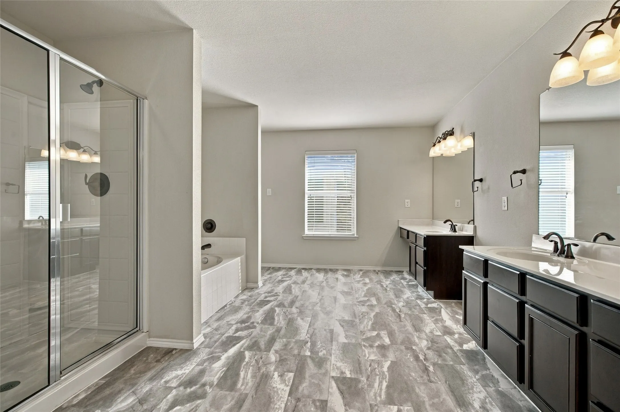 Single Family Residence For Rent in Tarrant County , 11329 Kenny Drive, Fort Worth, Texas 76244, 3 Bedroom, 3 Bathroom, 2 Garage spaces, 2,686 Sqft, built in 2010, mls#21413233, Real Estate Agent in Fort Worth, Homes For Rent in Tarrant county, Homes For Rent in Fort Worth, Realtor in Fort Worth Texas, Real Estate Brokerage Independent Realty Texas, Luminita Cordes Realtor