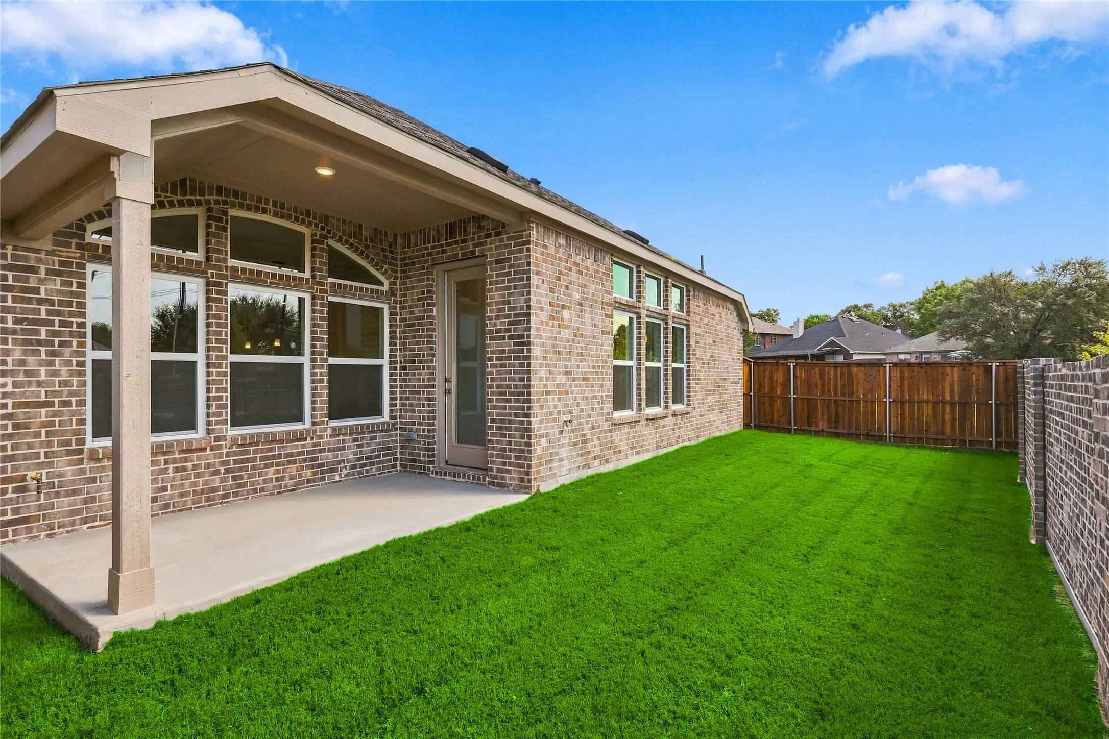 Single Family Residence For Sale in Denton County , 2808 Alcove Lane, Corinth, Texas 76210, 4 Bedroom, 3 Bathroom, 2 Garage spaces, 2,170 Sqft, built in 2026, mls#21399889, Real Estate Agent in Corinth, Homes For Sale in Denton county, Homes For Sale in Corinth, Realtor in Corinth Texas, Real Estate Brokerage Independent Realty Texas, Luminita Cordes Realtor