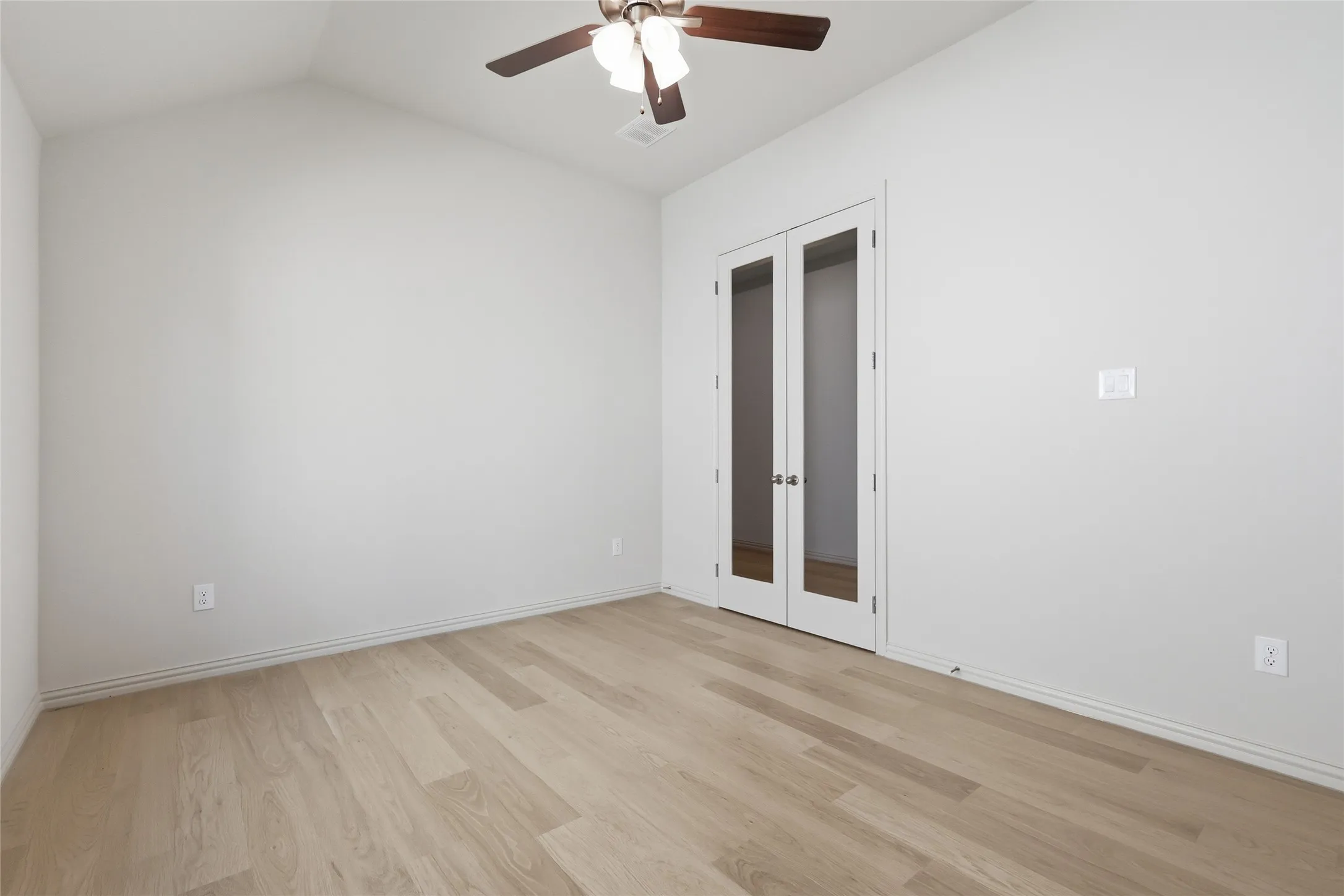 Single Family Residence For Sale in Denton County , 2808 Alcove Lane, Corinth, Texas 76210, 4 Bedroom, 3 Bathroom, 2 Garage spaces, 2,170 Sqft, built in 2026, mls#21399889, Real Estate Agent in Corinth, Homes For Sale in Denton county, Homes For Sale in Corinth, Realtor in Corinth Texas, Real Estate Brokerage Independent Realty Texas, Luminita Cordes Realtor