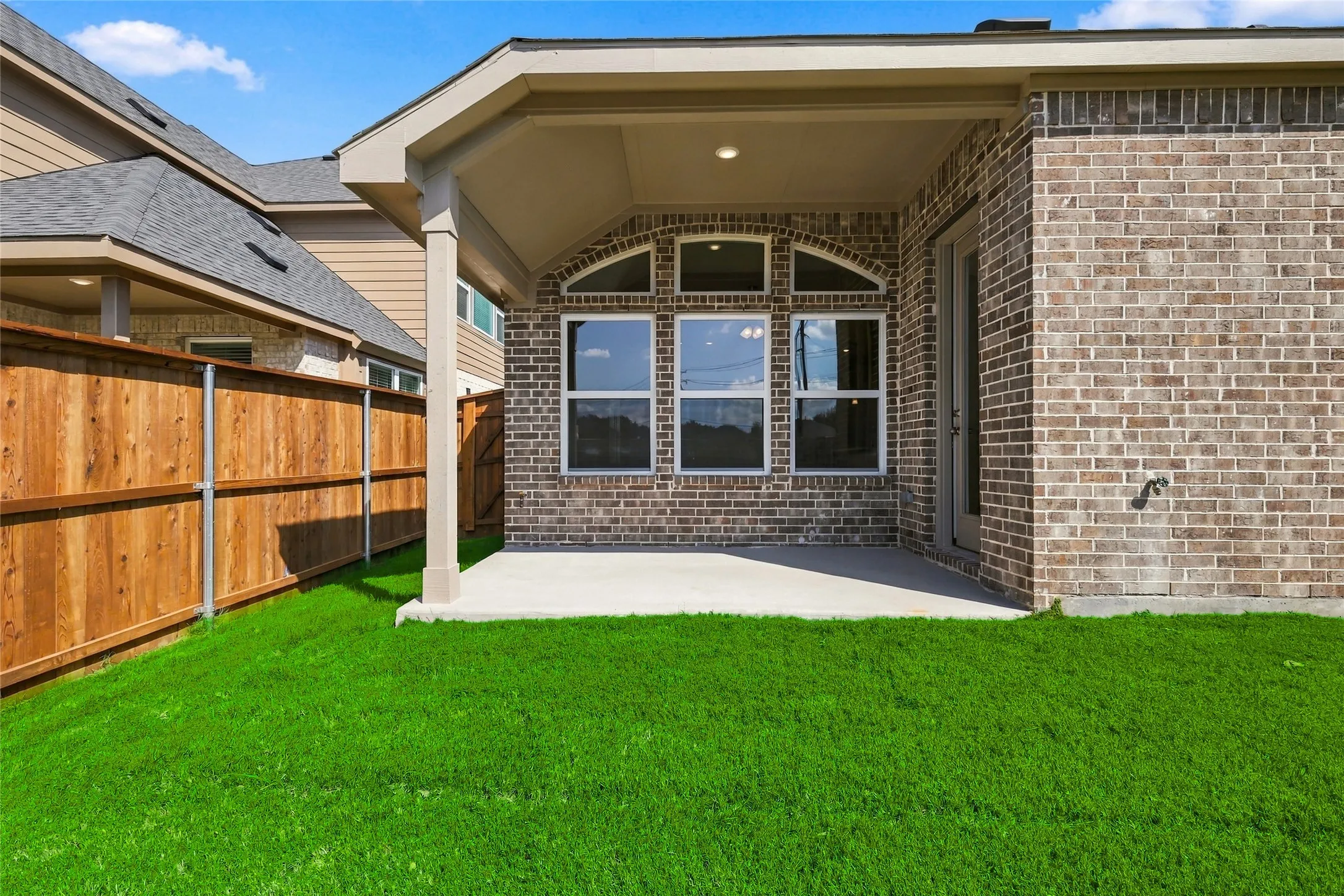 Single Family Residence For Sale in Denton County , 2808 Alcove Lane, Corinth, Texas 76210, 4 Bedroom, 3 Bathroom, 2 Garage spaces, 2,170 Sqft, built in 2026, mls#21399889, Real Estate Agent in Corinth, Homes For Sale in Denton county, Homes For Sale in Corinth, Realtor in Corinth Texas, Real Estate Brokerage Independent Realty Texas, Luminita Cordes Realtor