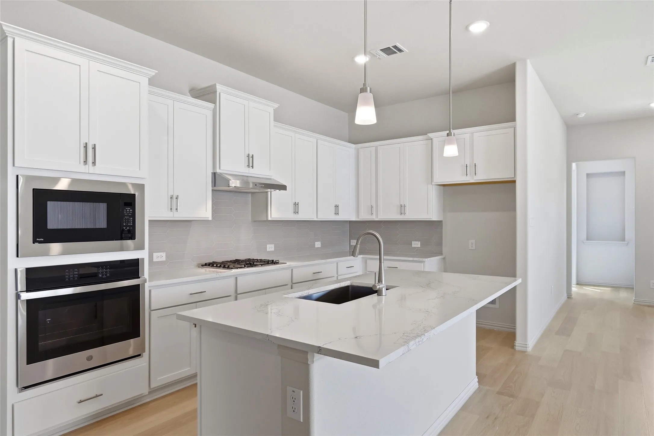 Single Family Residence For Sale in Denton County , 2808 Alcove Lane, Corinth, Texas 76210, 4 Bedroom, 3 Bathroom, 2 Garage spaces, 2,170 Sqft, built in 2026, mls#21399889, Real Estate Agent in Corinth, Homes For Sale in Denton county, Homes For Sale in Corinth, Realtor in Corinth Texas, Real Estate Brokerage Independent Realty Texas, Luminita Cordes Realtor