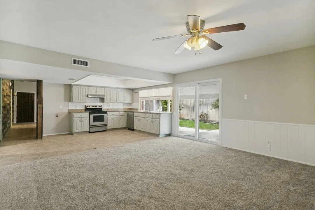 Single Family Residence For Sale in Collin County , 1412 Sequoia Drive, Plano, Texas 75023, 4 Bedroom, 2 Bathroom, 2 Garage spaces, 1,757 Sqft, built in 1972, mls#21398232, Real Estate Agent in Plano, Homes For Sale in Collin county, Homes For Sale in Plano, Realtor in Plano Texas, Real Estate Brokerage Independent Realty Texas, Luminita Cordes Realtor